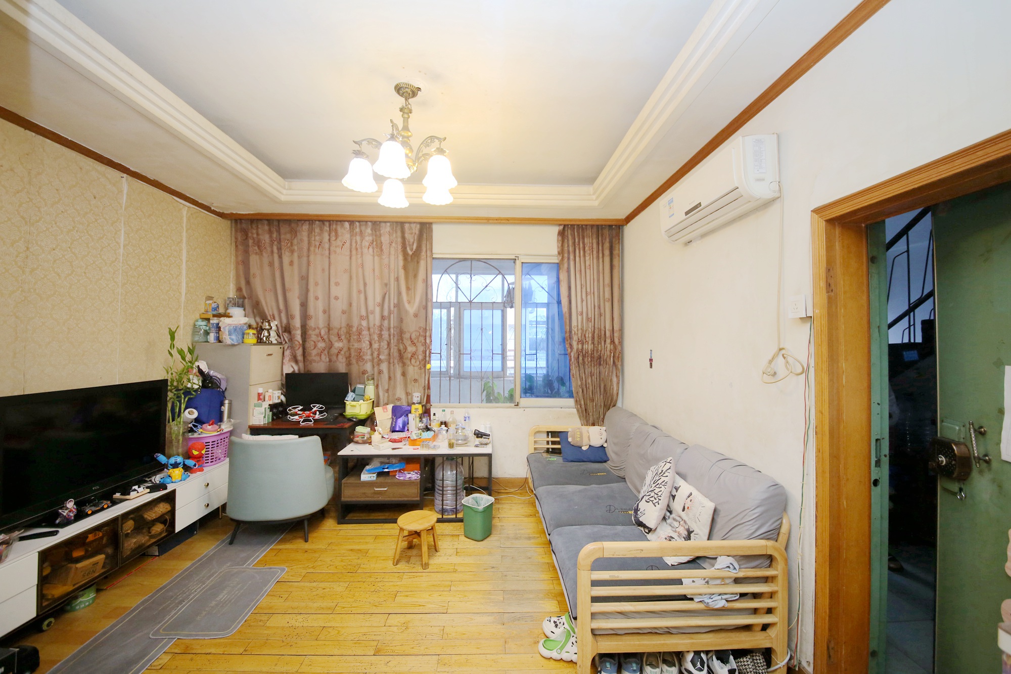 盾华实业（盾华商住楼）  3室2厅2卫   53.00万