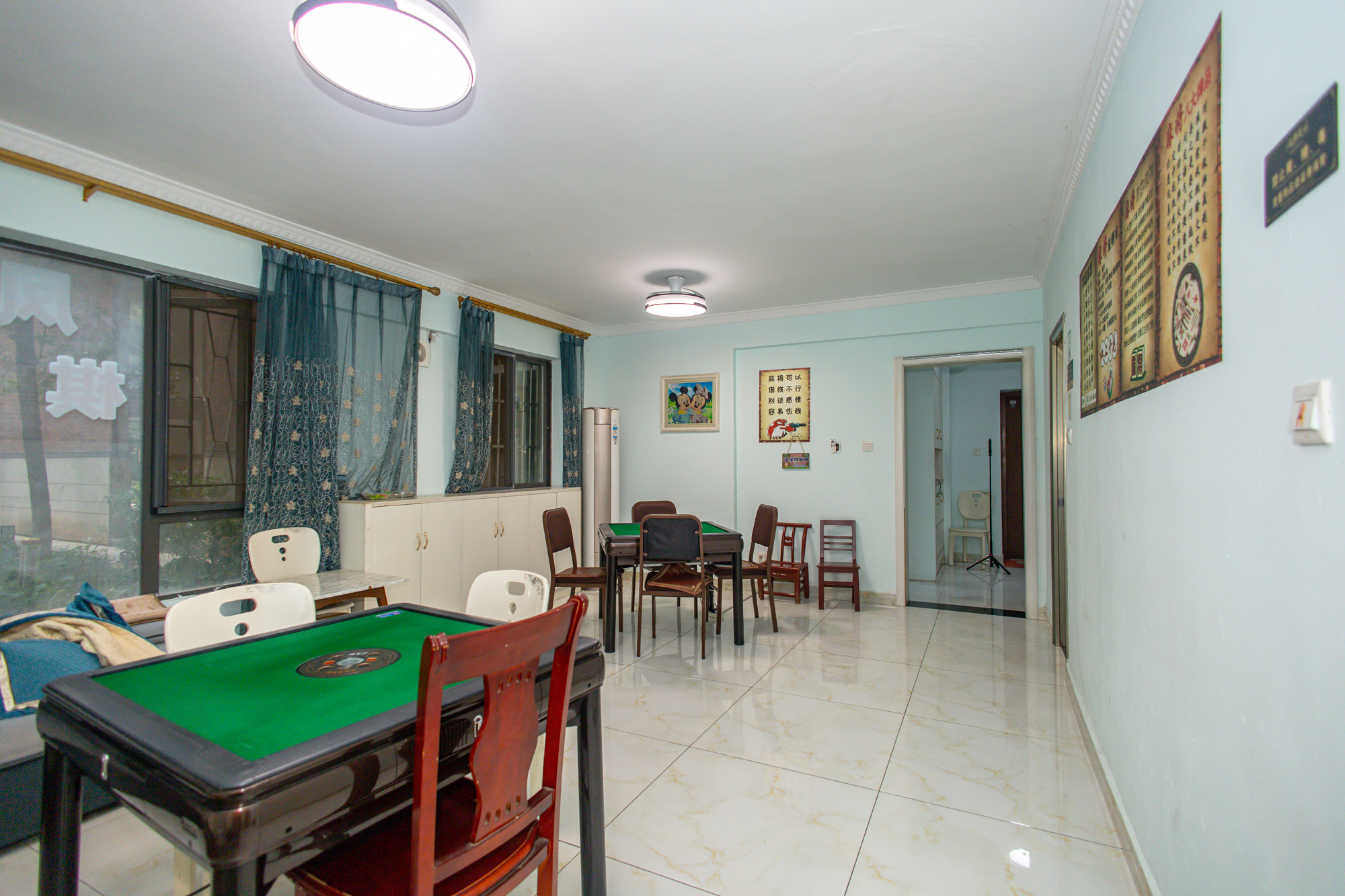 华润凤凰城二期 3室2厅1卫 58.0万 华润凤凰城二期 3室2厅1卫 58.0万客厅