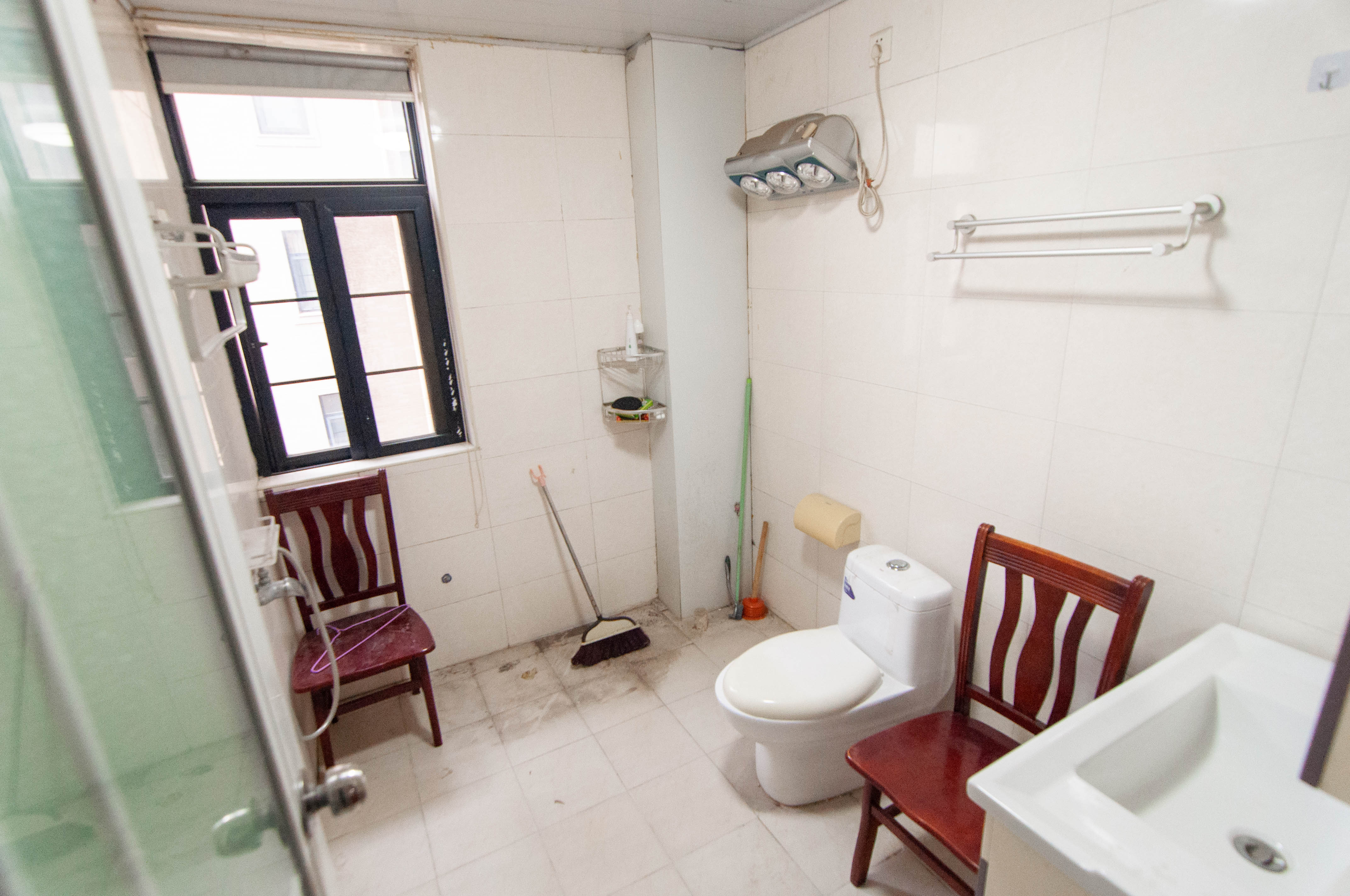 沁园春御院  3室2厅2卫    127.0万 沁园春御院  3室2厅2卫    127.0万卫生间