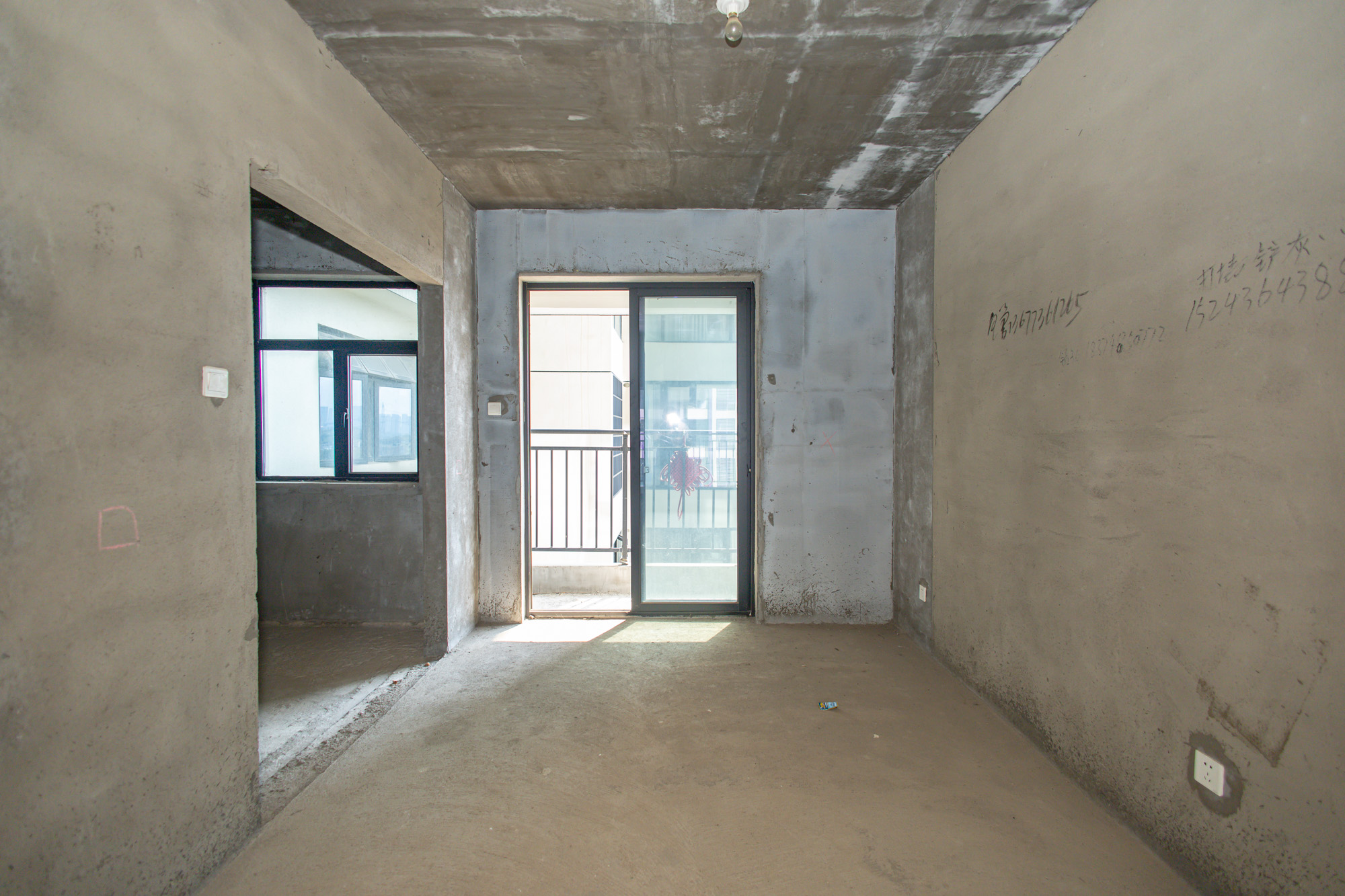 盛地东方芯府 5室2厅2卫 82.8万 盛地东方芯府 5室2厅2卫 82.8万其他