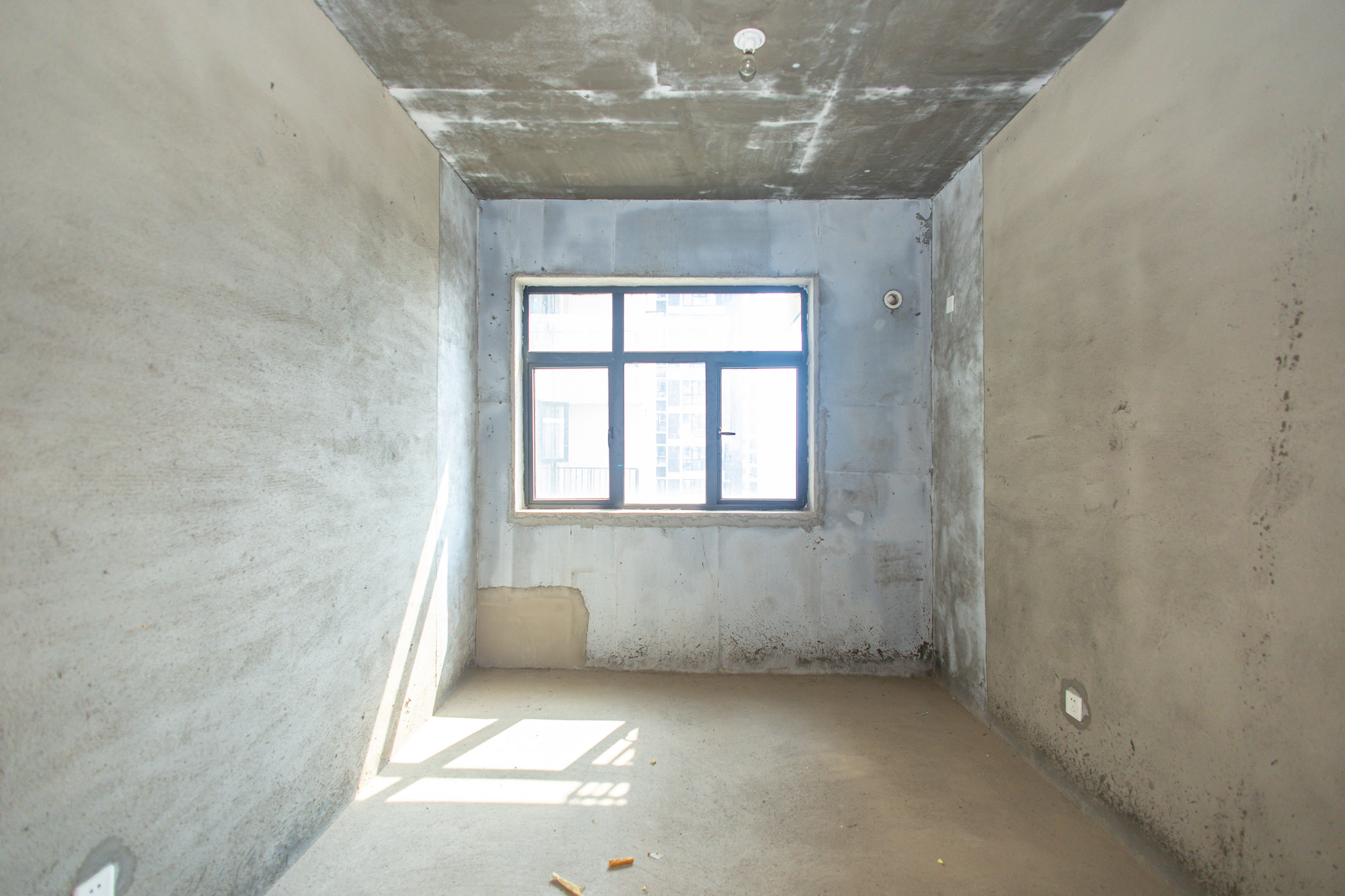 盛地东方芯府 5室2厅2卫 82.8万 盛地东方芯府 5室2厅2卫 82.8万卧室