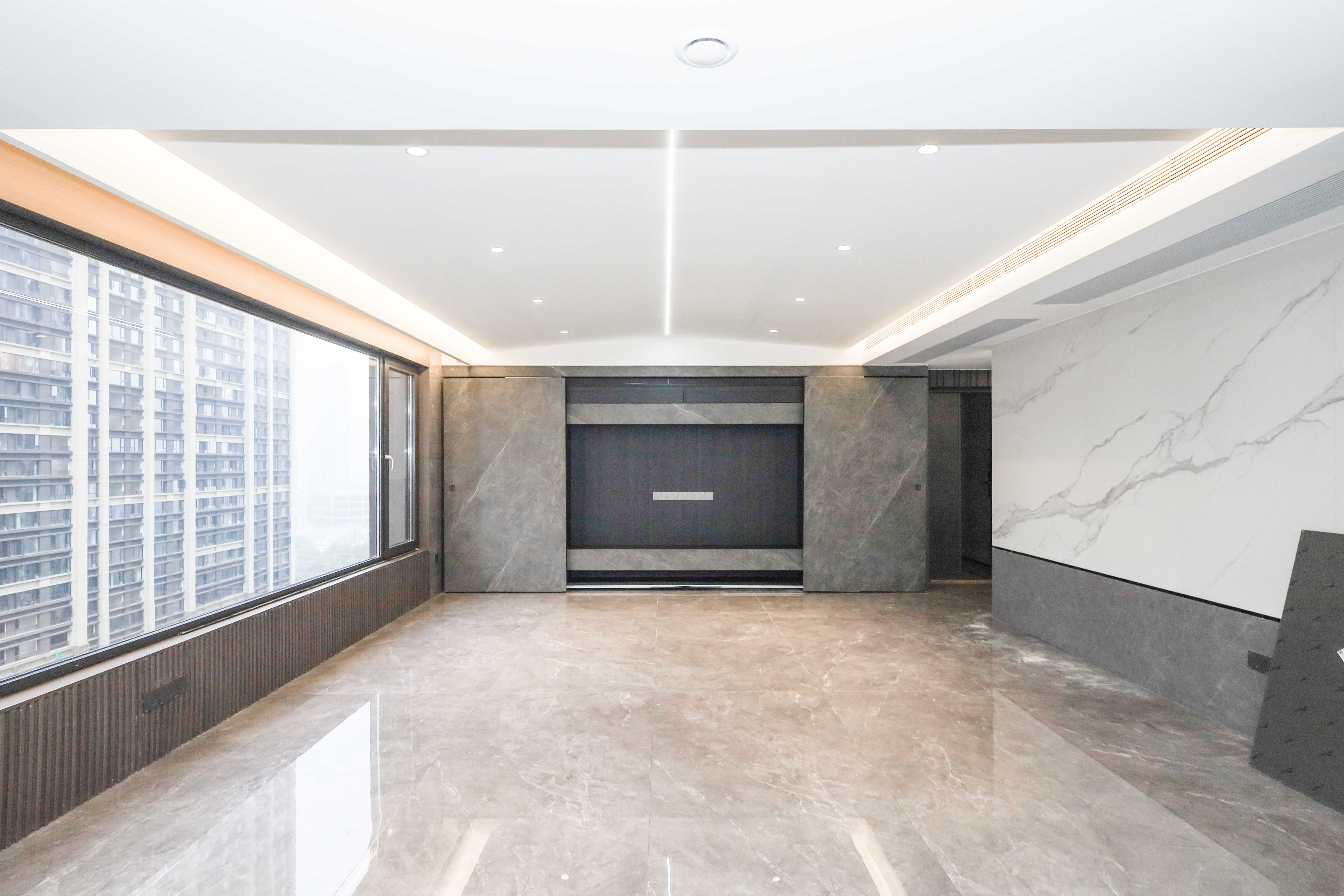 建发央著  4室2厅2卫   438.00万