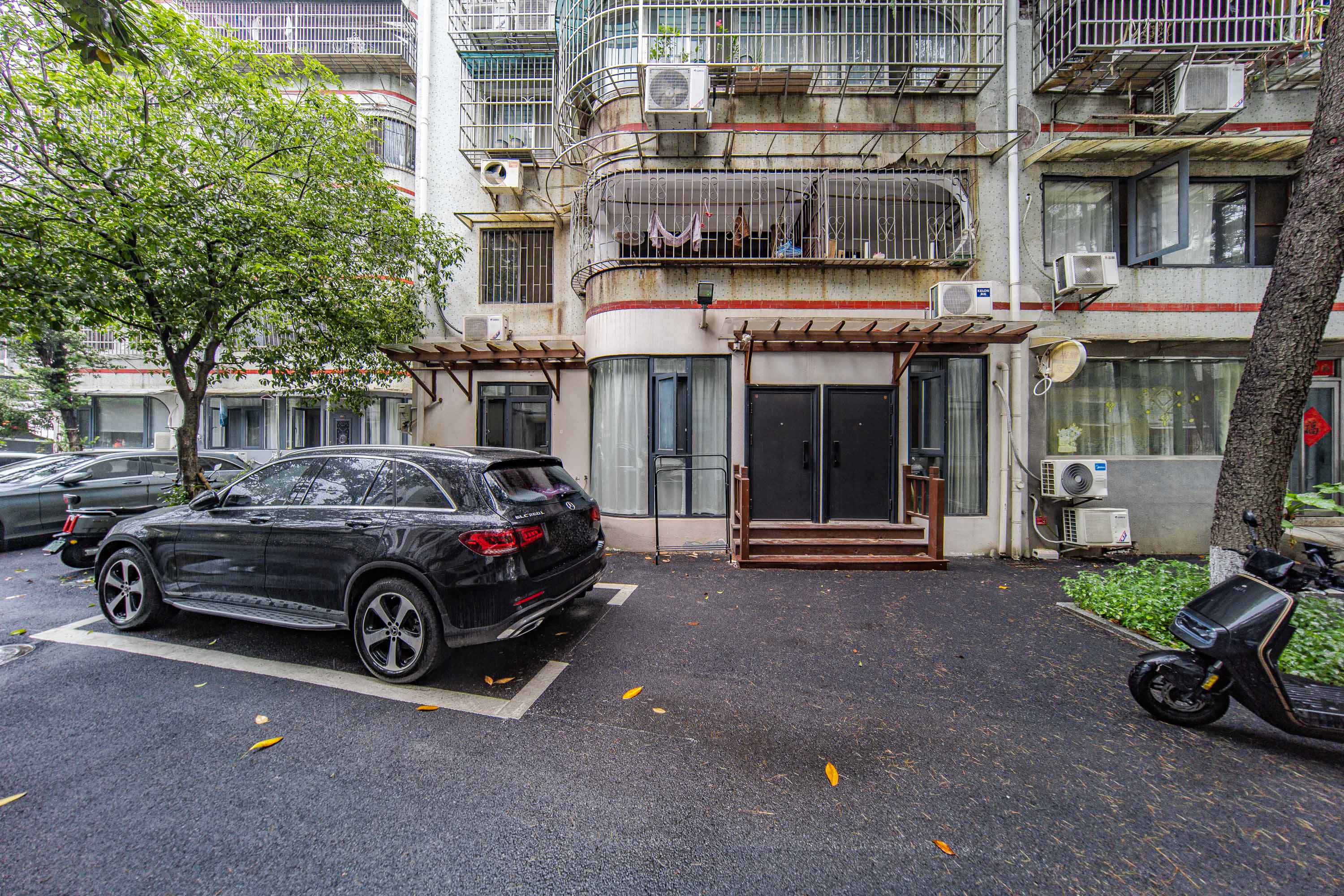华侨一村  3室2厅2卫   190.00万其他