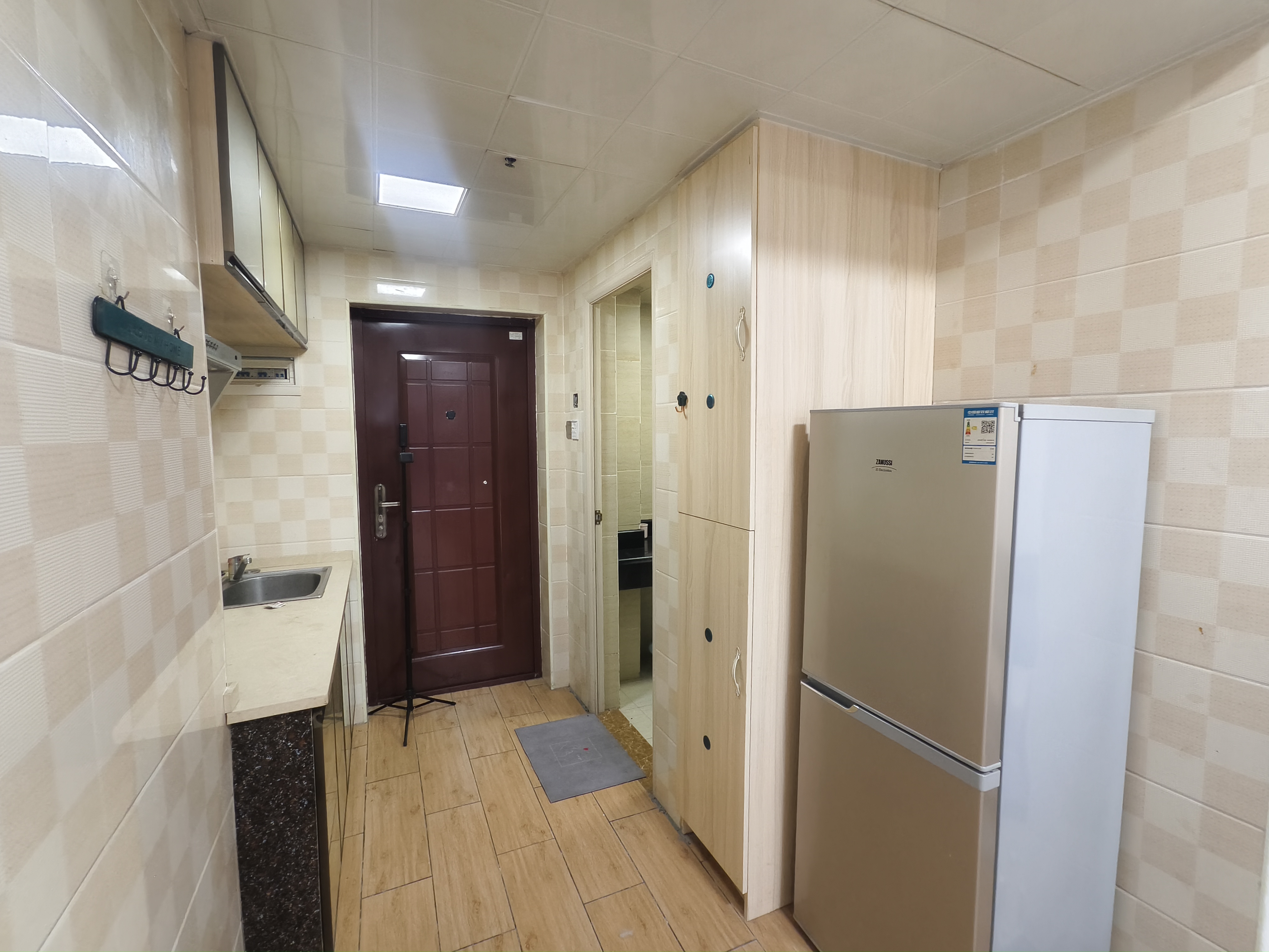 万豪城市花园 1室1厅1卫 27.80万 万豪城市花园 1室1厅1卫 27.80万客厅