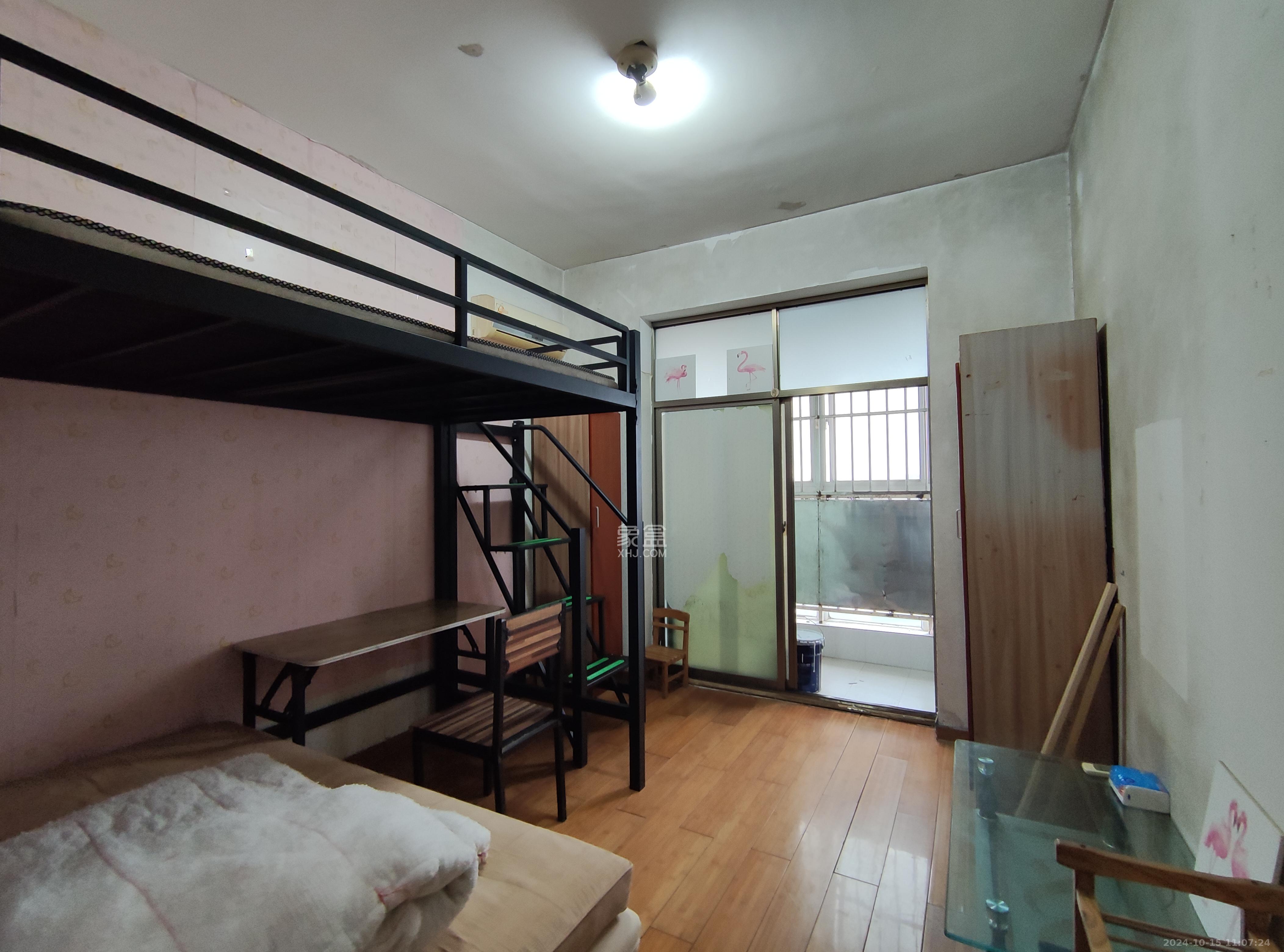 东方新世界 1室0厅0卫 1100.00元/月 东方新世界 1室0厅0卫 1100.00元/月室内图