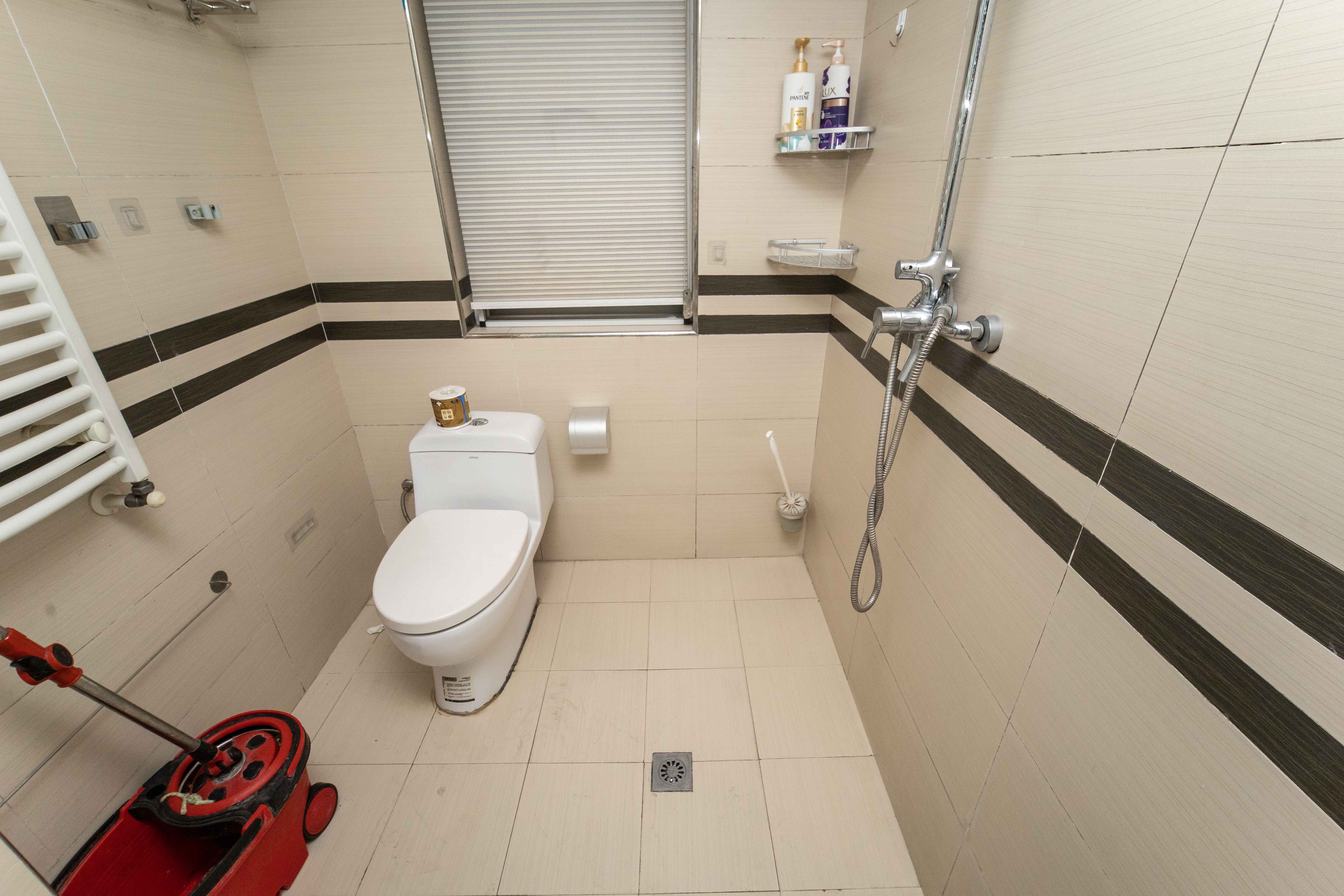 泊爱蓝湾  3室2厅1卫    95.0万 泊爱蓝湾  3室2厅1卫    95.0万卫生间