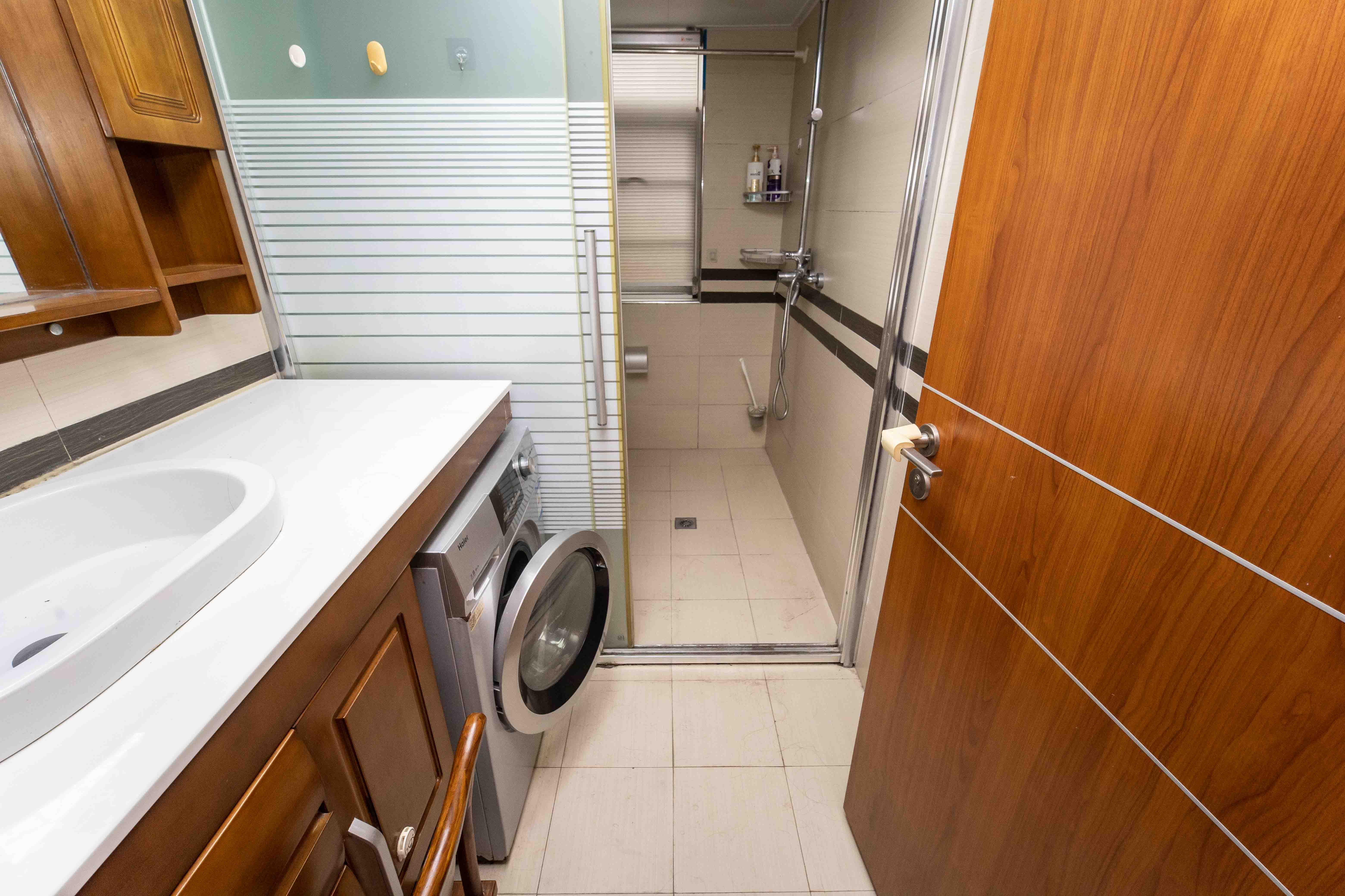 泊爱蓝湾  3室2厅1卫    95.0万 泊爱蓝湾  3室2厅1卫    95.0万卫生间