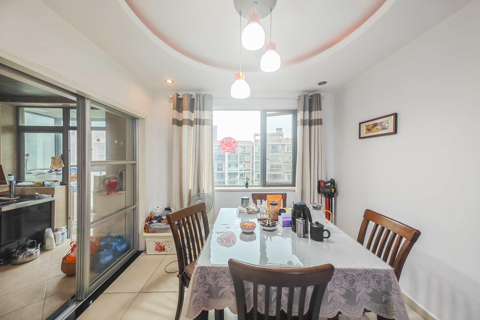 新城新世界一二三期  2室2厅1卫    90.0万 新城新世界一二三期  2室2厅1卫    90.0万客厅