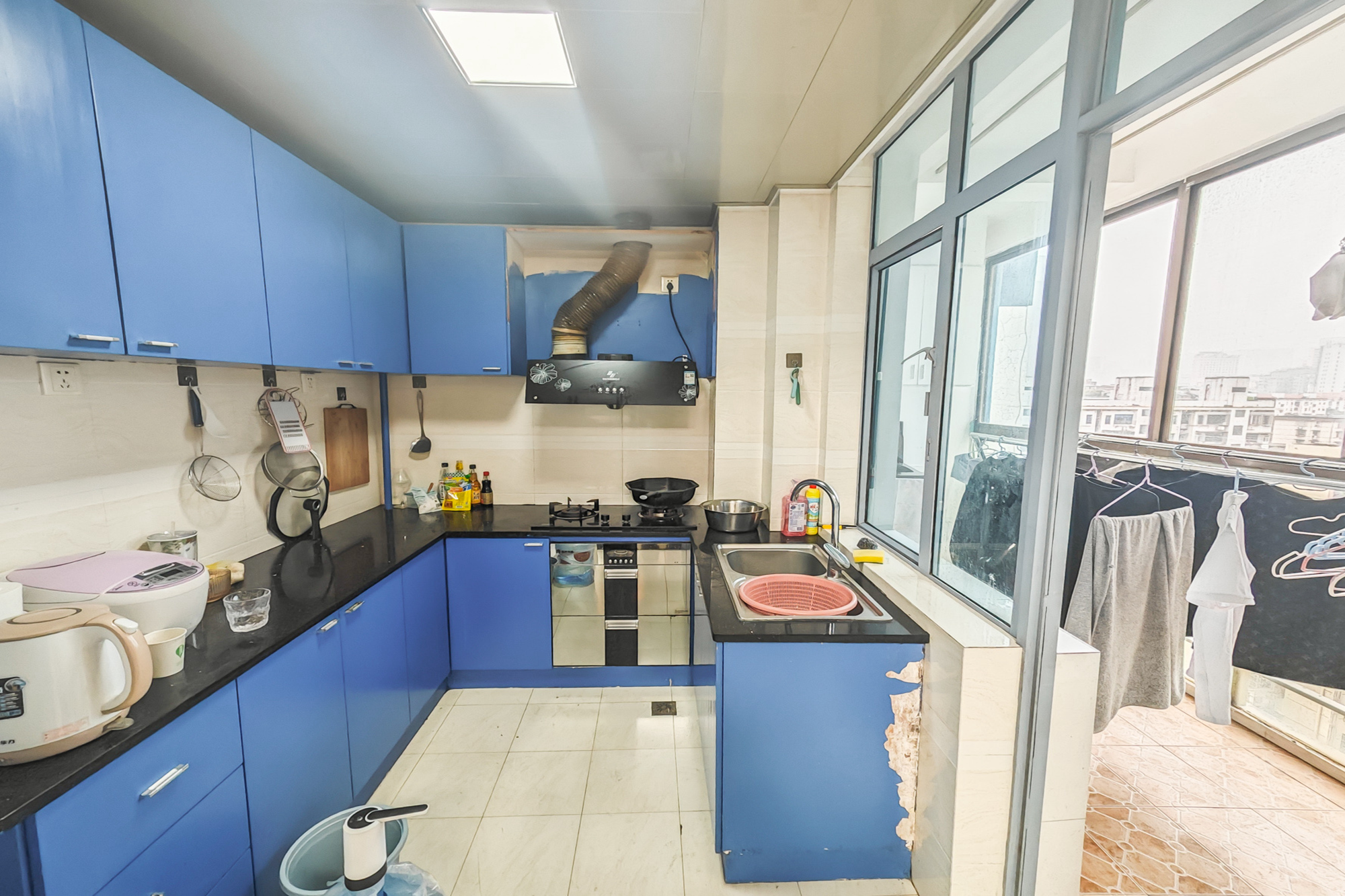 书香名邸  3室2厅2卫    148.0万 书香名邸  3室2厅2卫    148.0万厨房