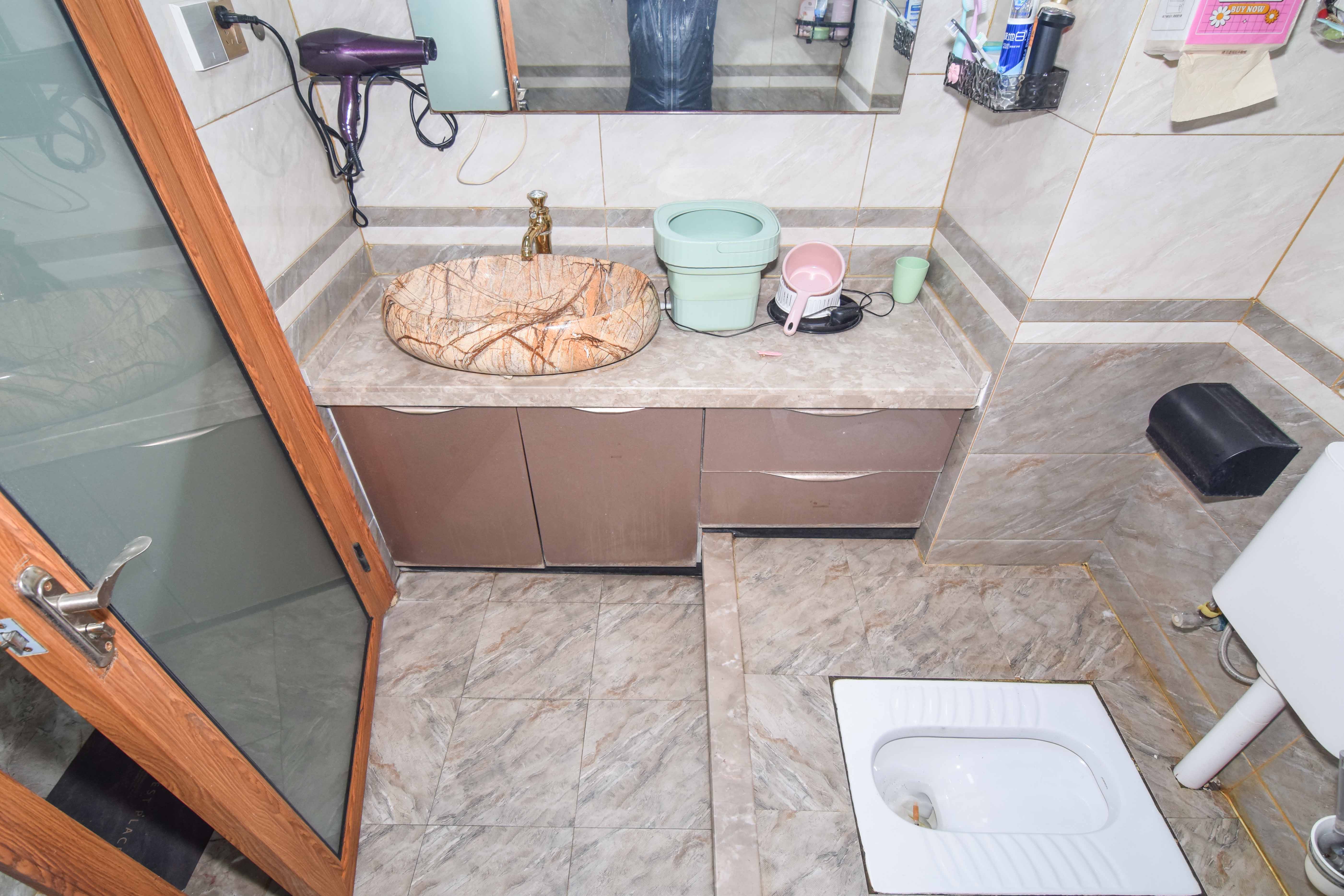 金地三千府(金地湖山樾、金地自在城) 2室2厅1卫 49.0万 金地三千府(金地湖山樾、金地自在城) 2室2厅1卫 49.0万卫生间