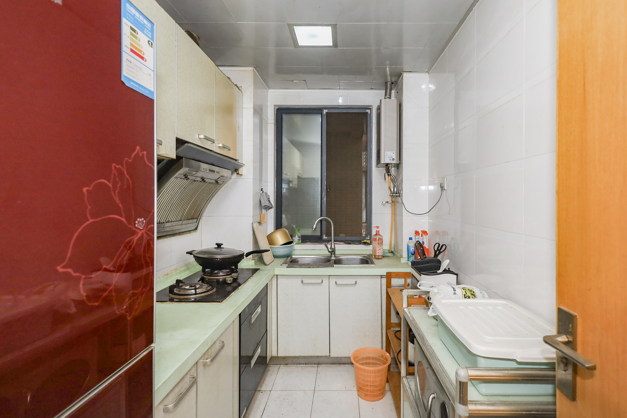 钰龙天下一期  2室2厅1卫    253.0万厨房