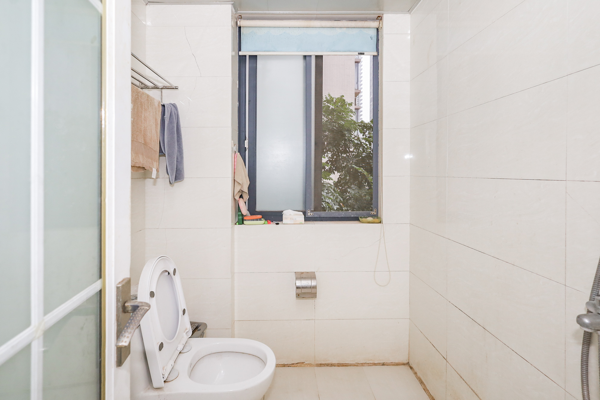 钰龙天下一期  2室2厅1卫    253.0万卫生间