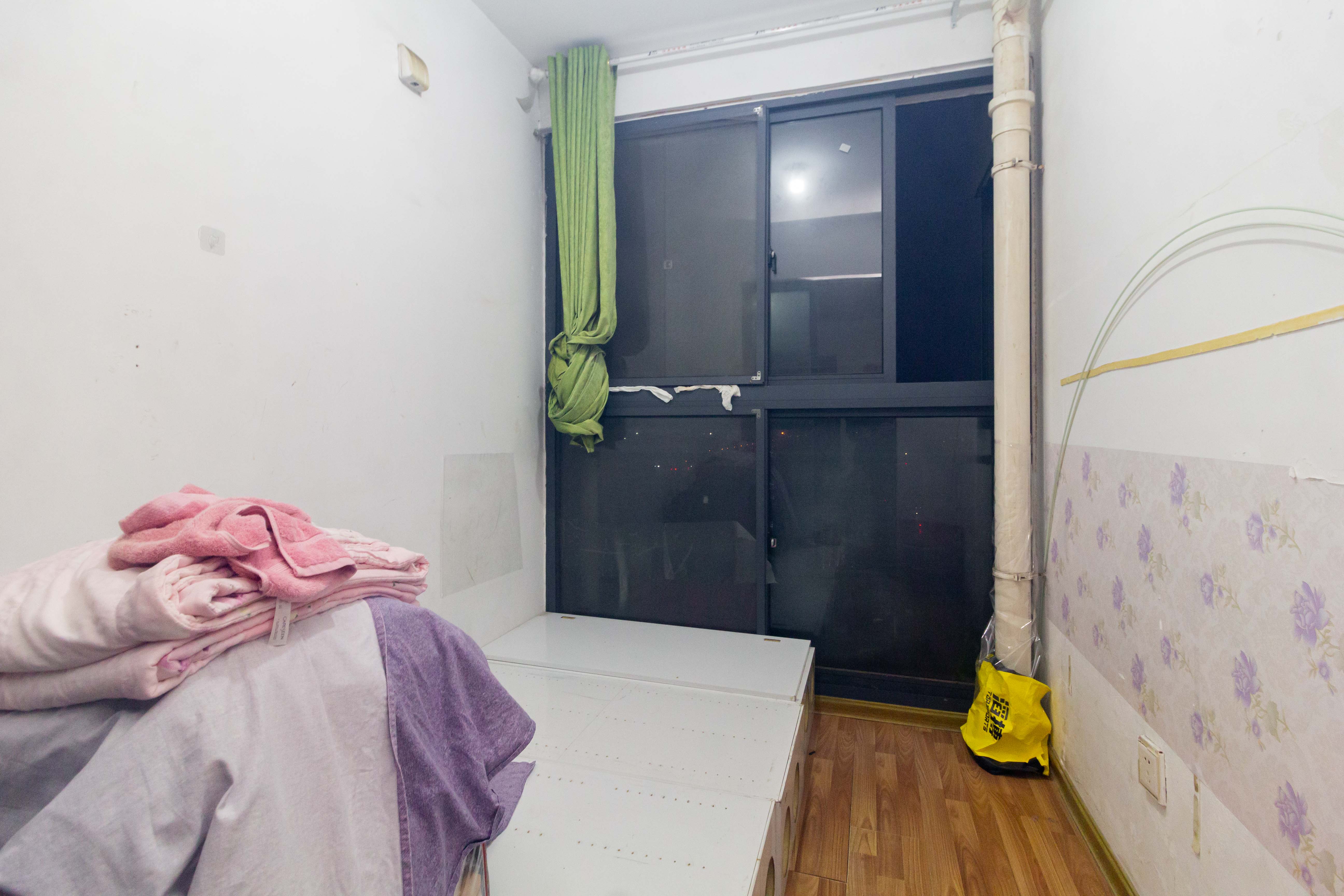 中国铁建国际城一期  3室2厅1卫    49.8万 中国铁建国际城一期  3室2厅1卫    49.8万卧室