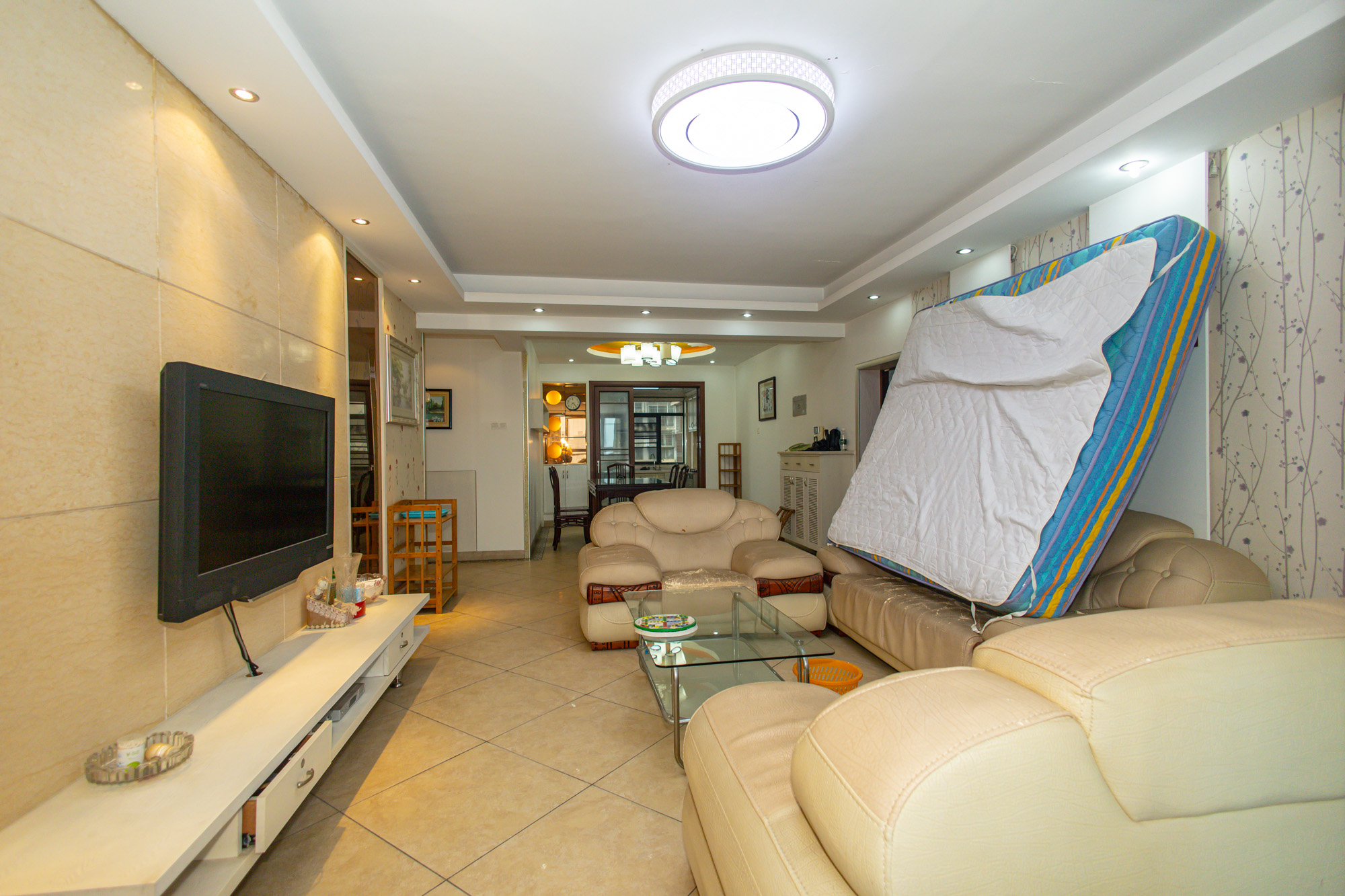 尚城 1室0厅0卫 112.0万 尚城 1室0厅0卫 112.0万客厅