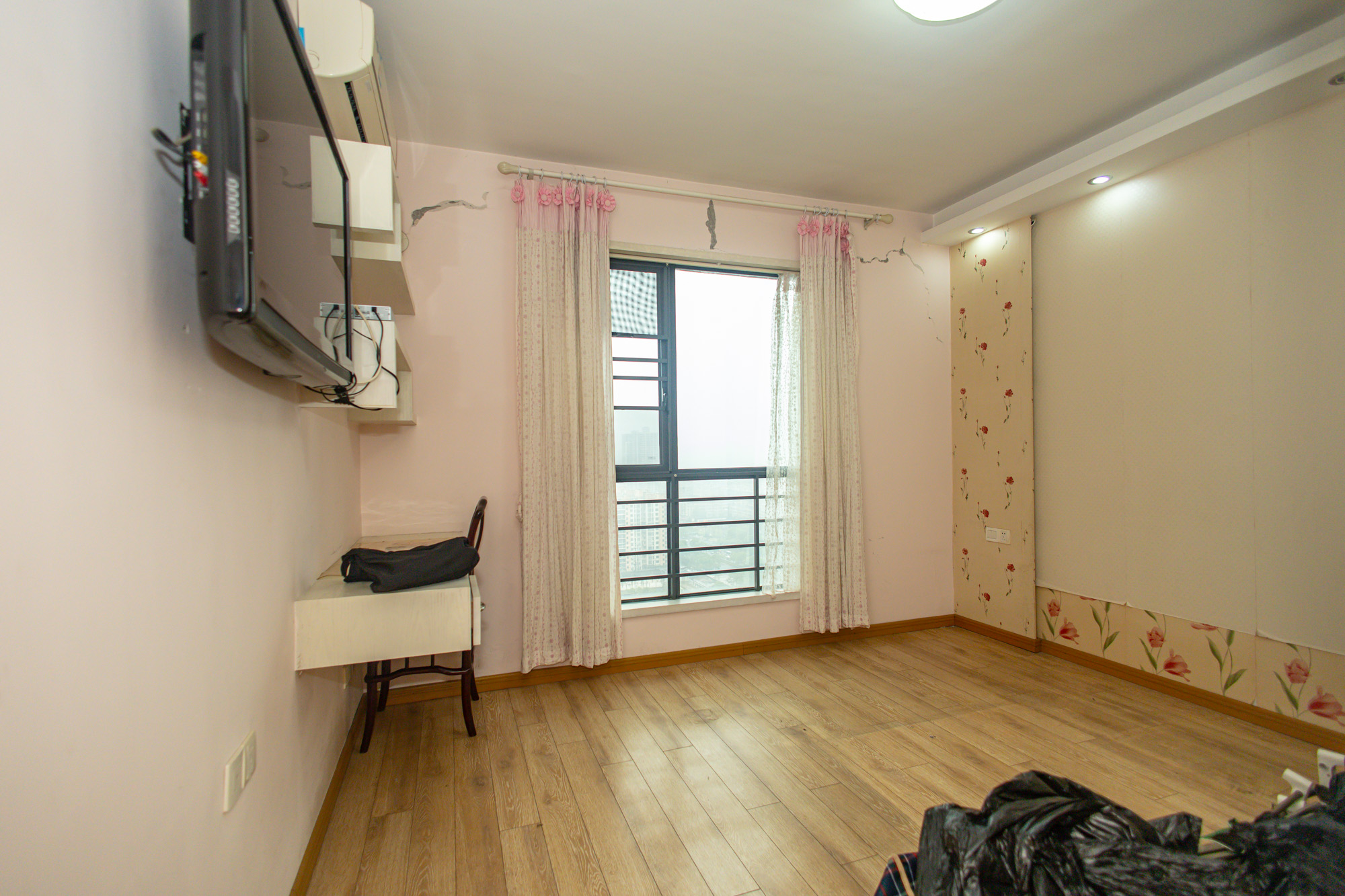 尚城 1室0厅0卫 112.0万 尚城 1室0厅0卫 112.0万卧室