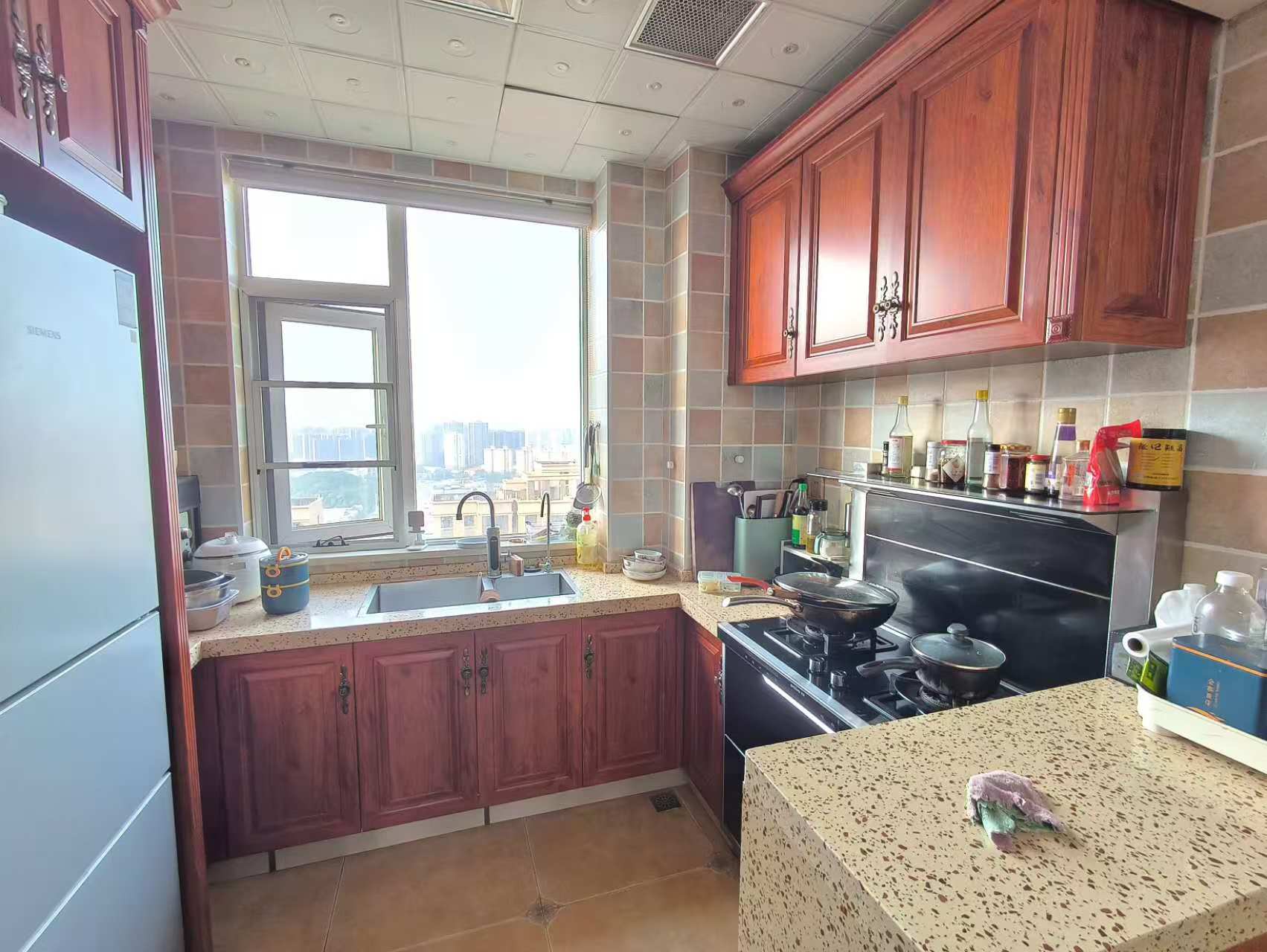 九八缔景城 3室2厅2卫 70.0万 九八缔景城 3室2厅2卫 70.0万室内图