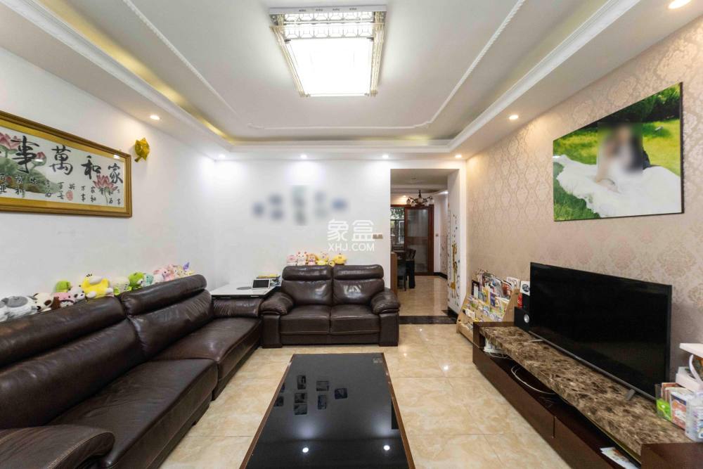 泊爱蓝湾  3室2厅2卫    132.0万