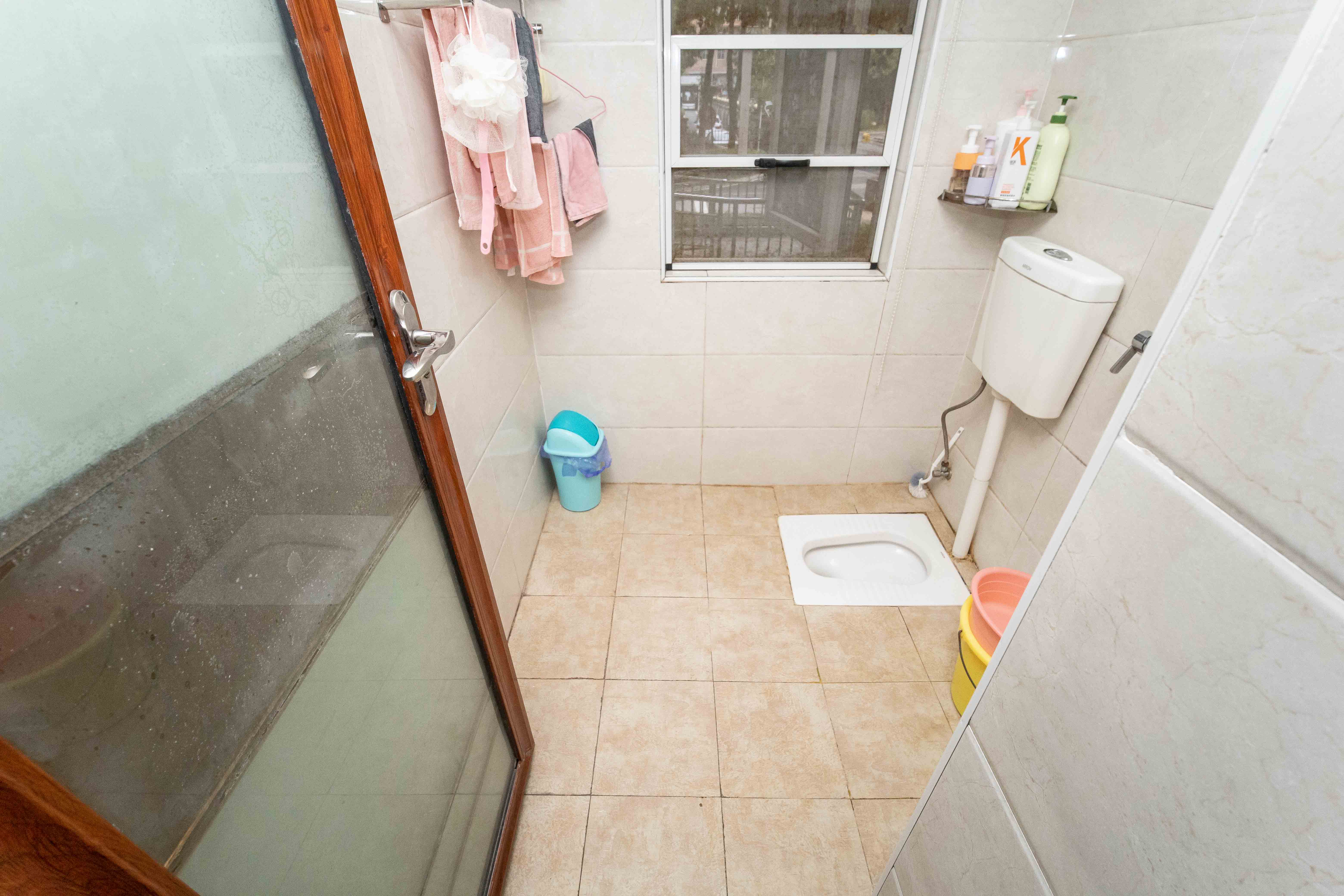 泊爱蓝湾 3室2厅2卫 132.0万 泊爱蓝湾 3室2厅2卫 132.0万卫生间