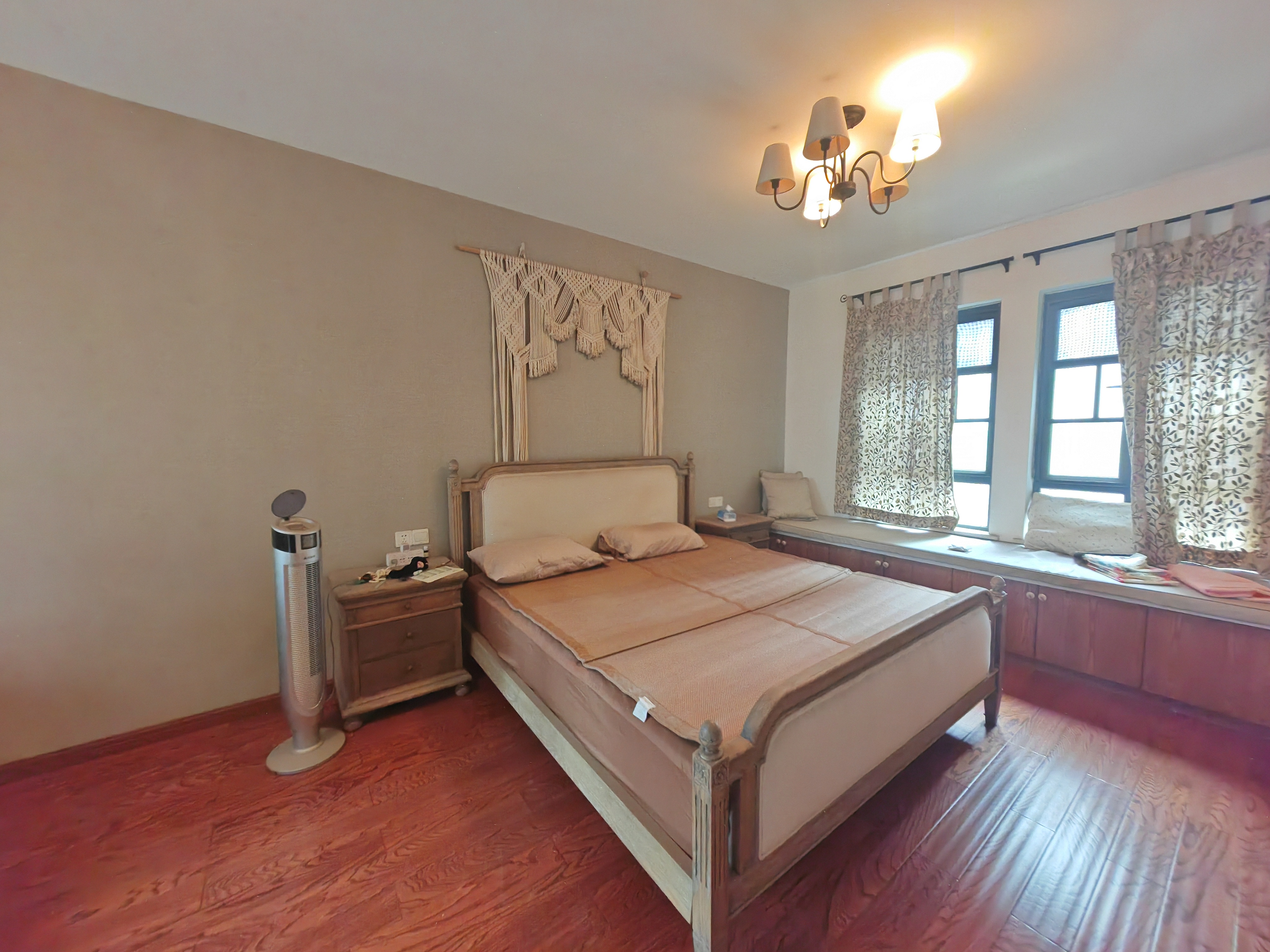 山水誉峰 3室2厅2卫 155.0万 山水誉峰 3室2厅2卫 155.0万卧室