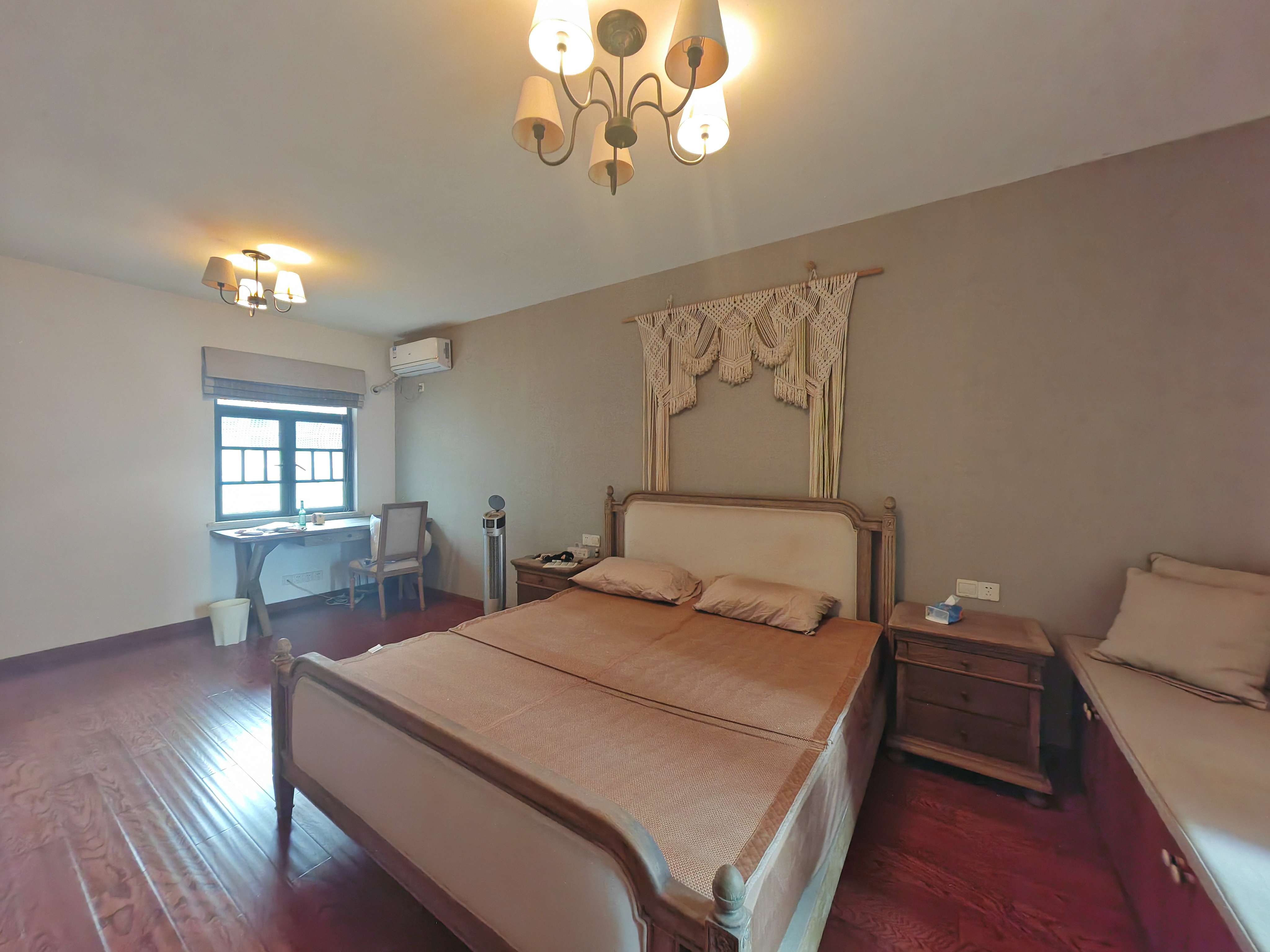 山水誉峰 3室2厅2卫 155.0万 山水誉峰 3室2厅2卫 155.0万卧室