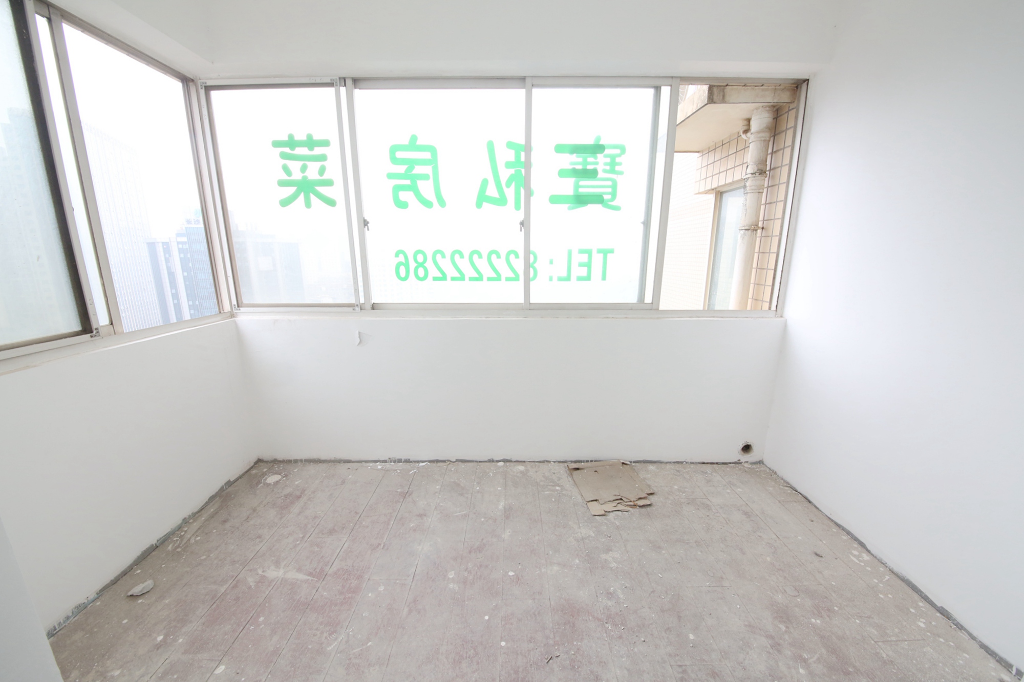 万顺家园  4室1厅1卫   155.00万阳台