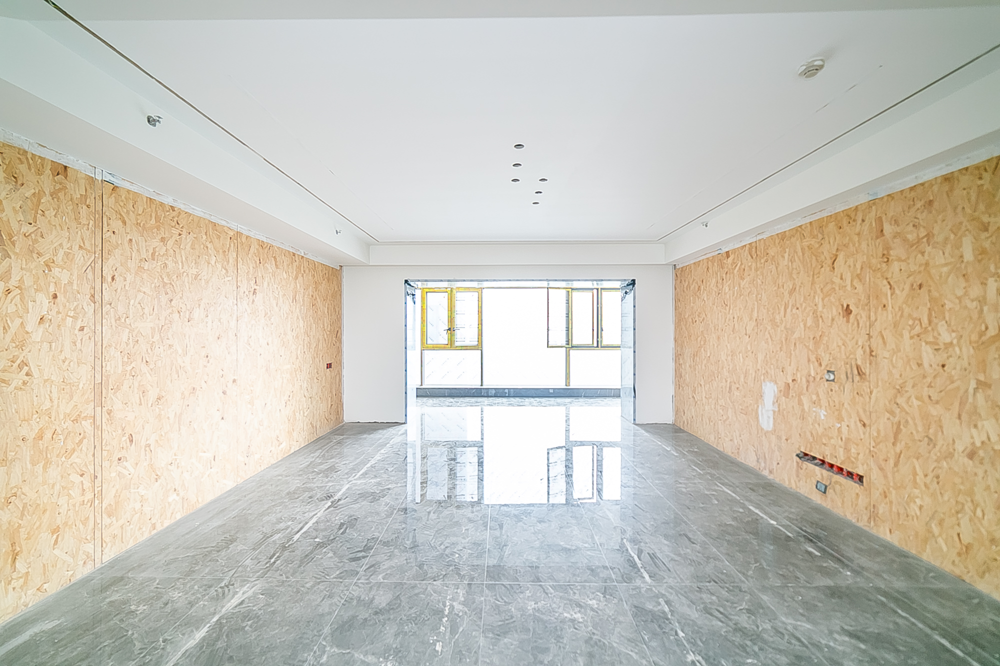 中建江山壹号  5室2厅3卫   395.00万