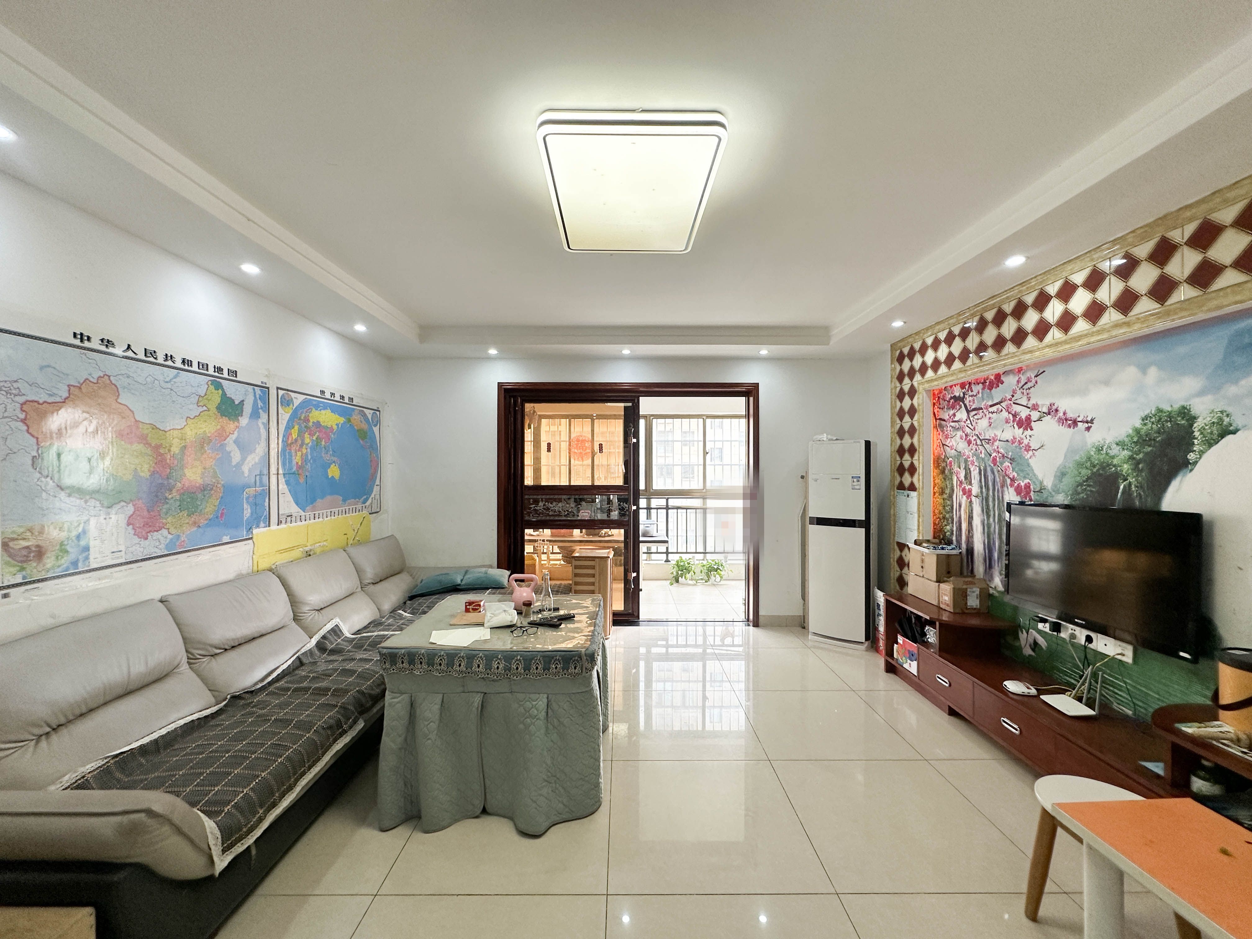 中天瑞景  5室2厅3卫    138.0万 中天瑞景  5室2厅3卫    138.0万客厅