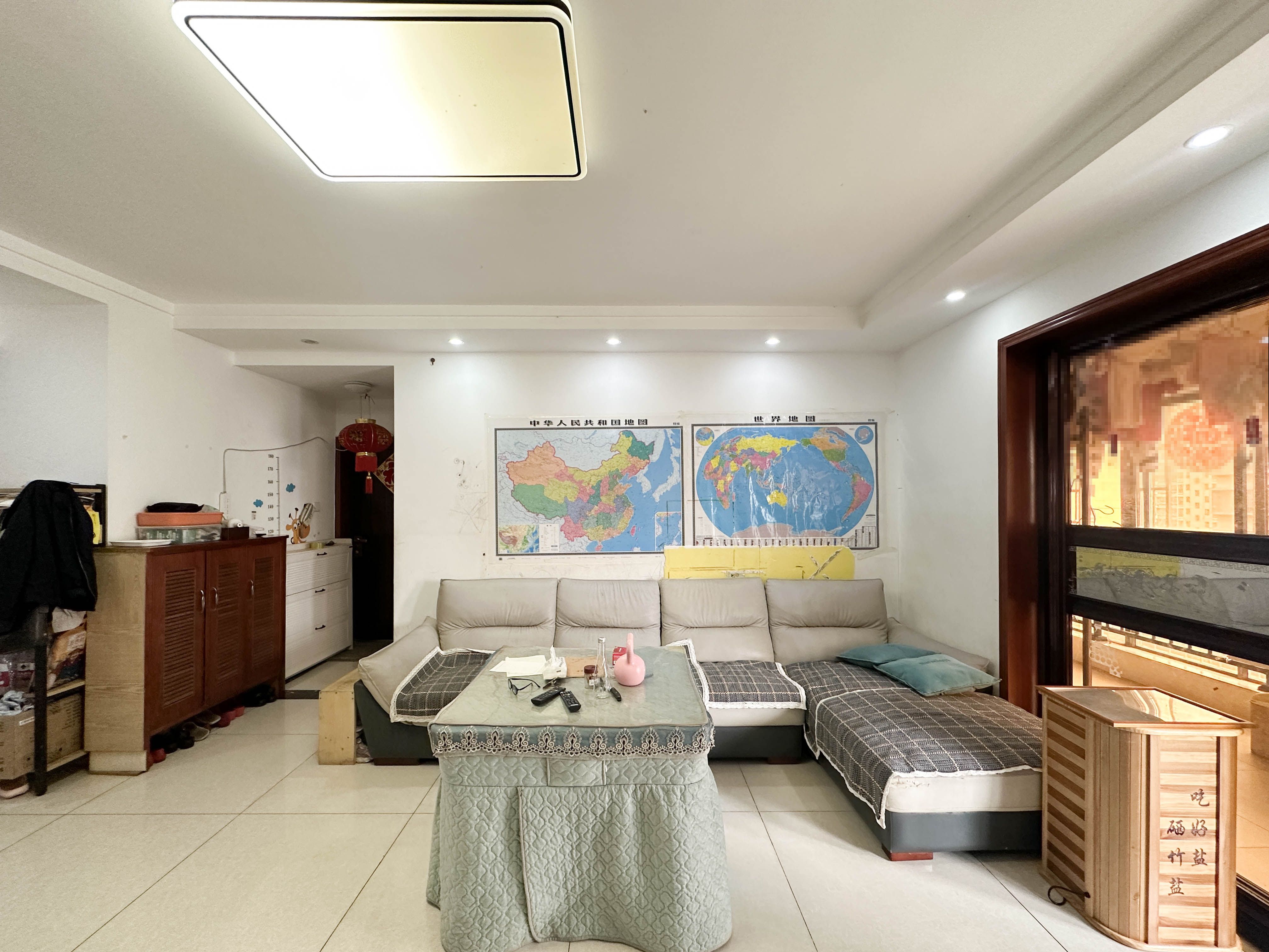 中天瑞景  5室2厅3卫    138.0万 中天瑞景  5室2厅3卫    138.0万客厅