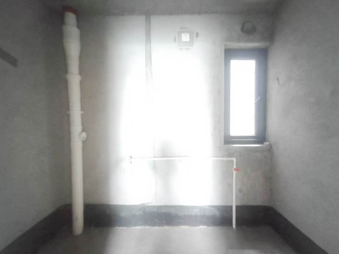 保利东郡  4室2厅2卫    73.0万 保利东郡  4室2厅2卫    73.0万卫生间