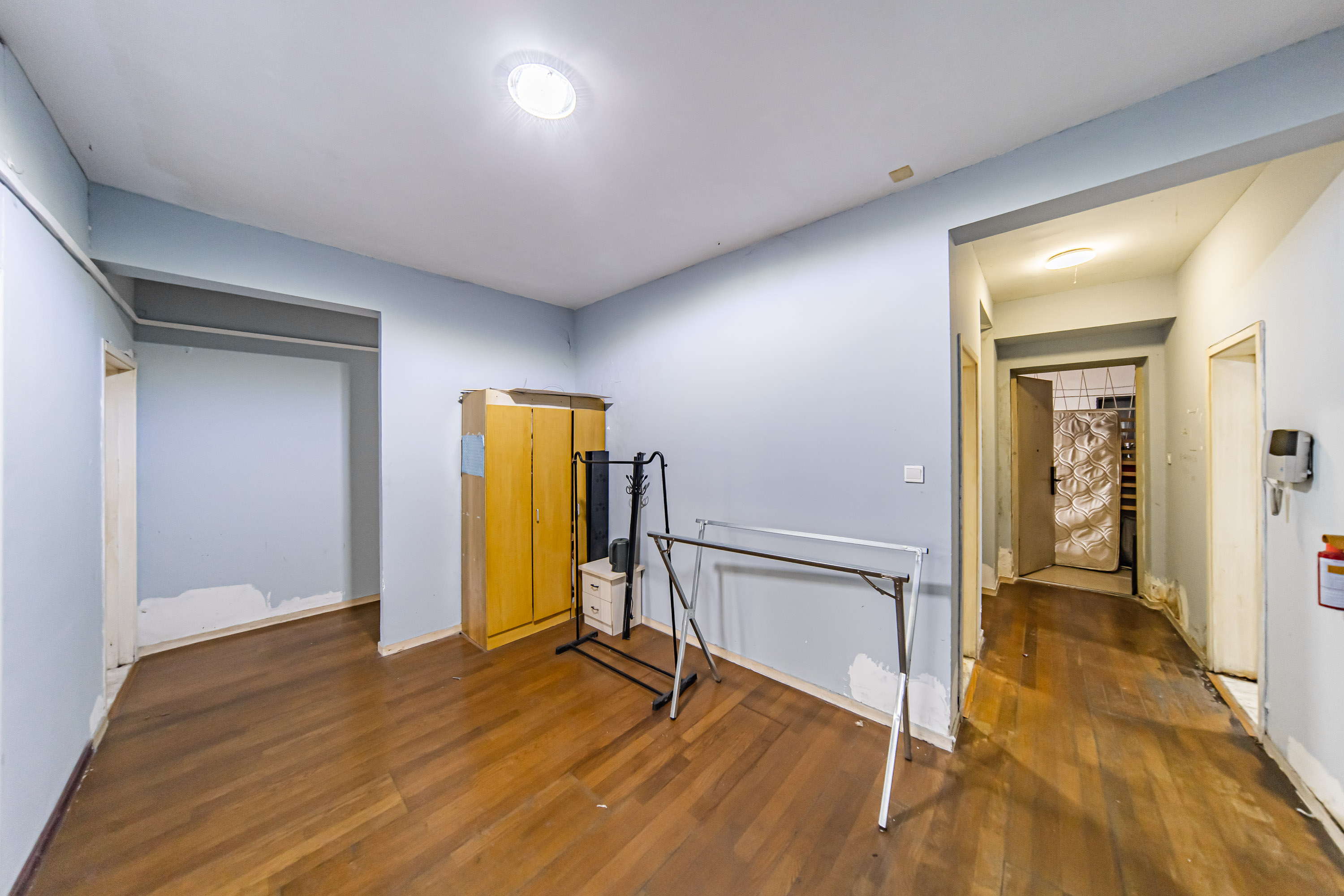 阳光100一期、四五期  3室2厅2卫    95.0万 阳光100一期、四五期  3室2厅2卫    95.0万