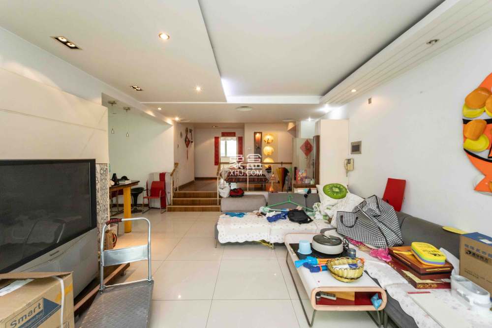 德政园  3室2厅2卫    95.0万