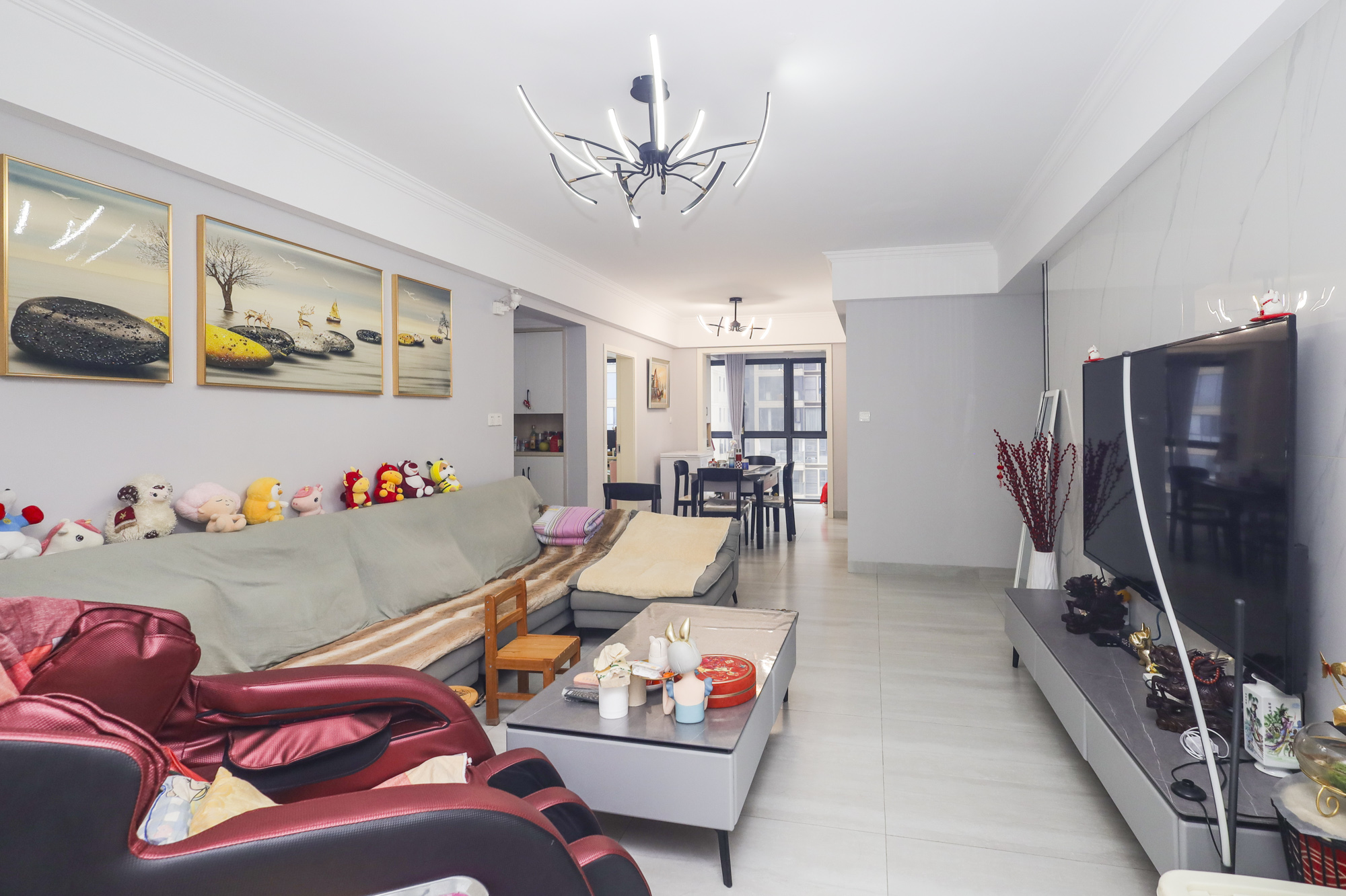 嘉宇北部湾A区 4室2厅2卫 110.0万 嘉宇北部湾A区 4室2厅2卫 110.0万客厅