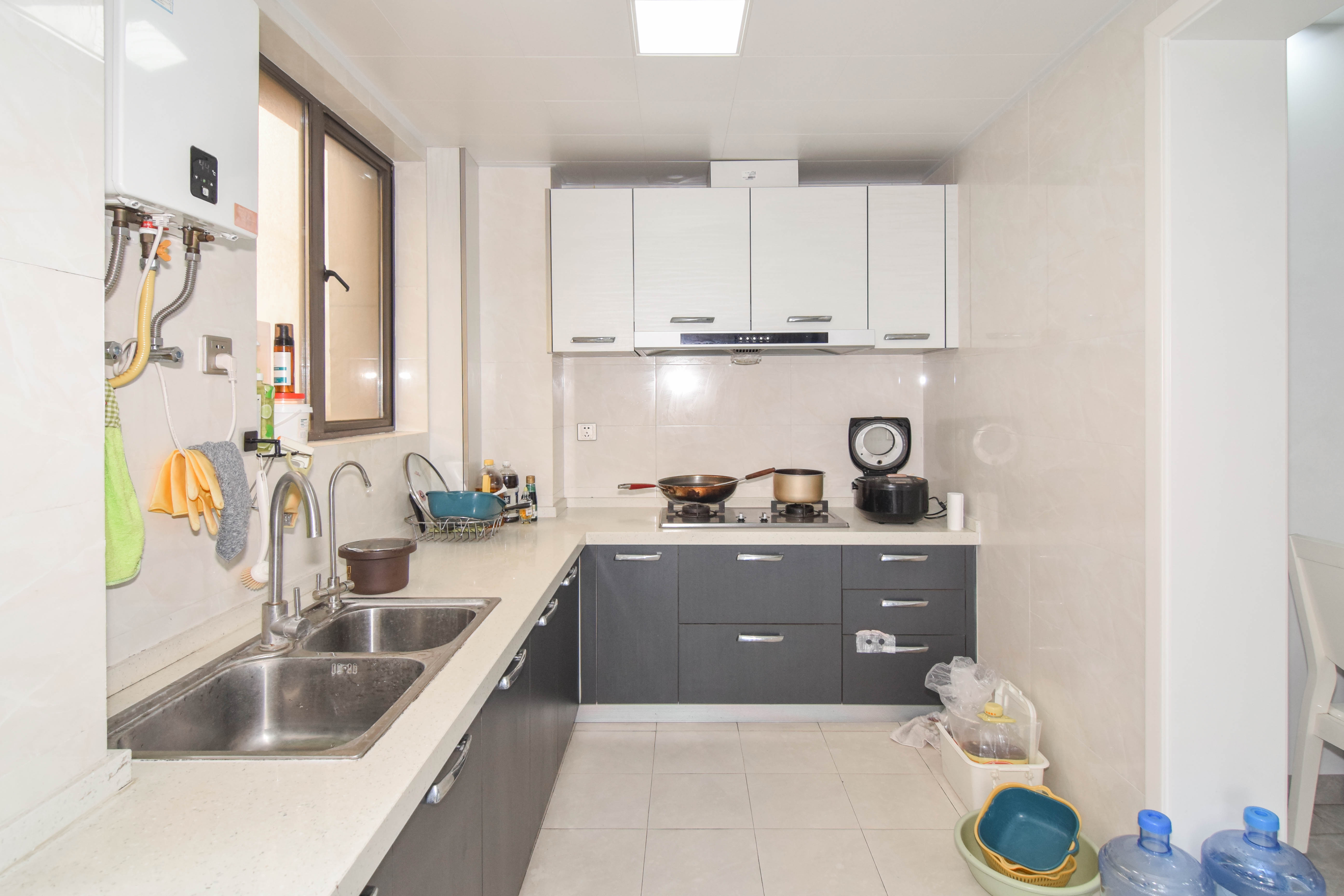 上实望府里 1室0厅0卫 95.0万 上实望府里 1室0厅0卫 95.0万厨房