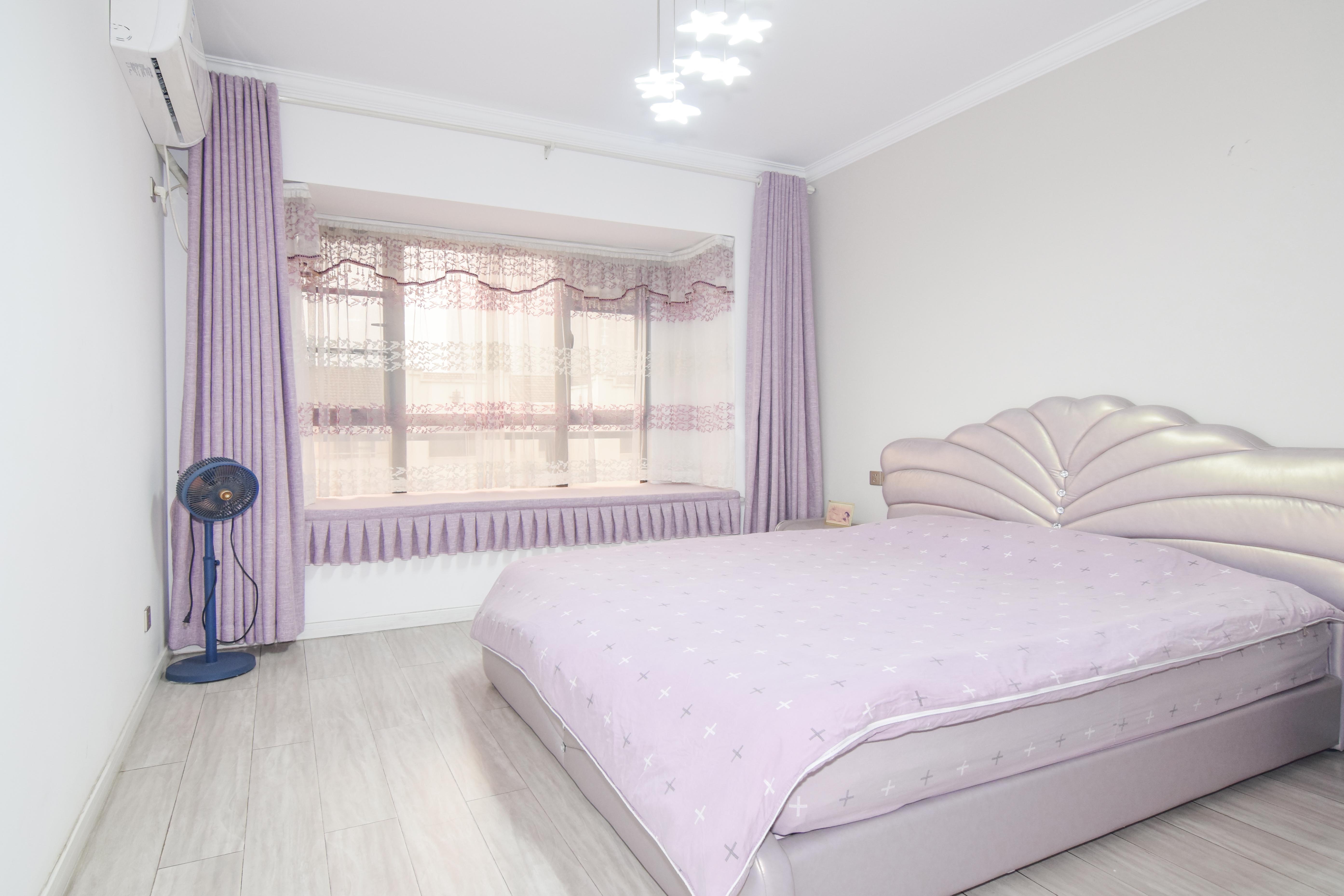 上实望府里 1室0厅0卫 95.0万 上实望府里 1室0厅0卫 95.0万卧室