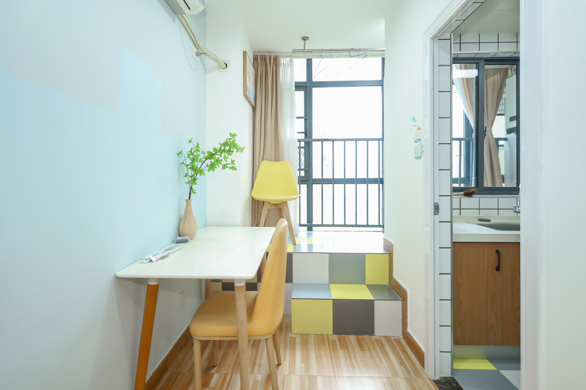 麓江春  2室2厅1卫   62.00万其他