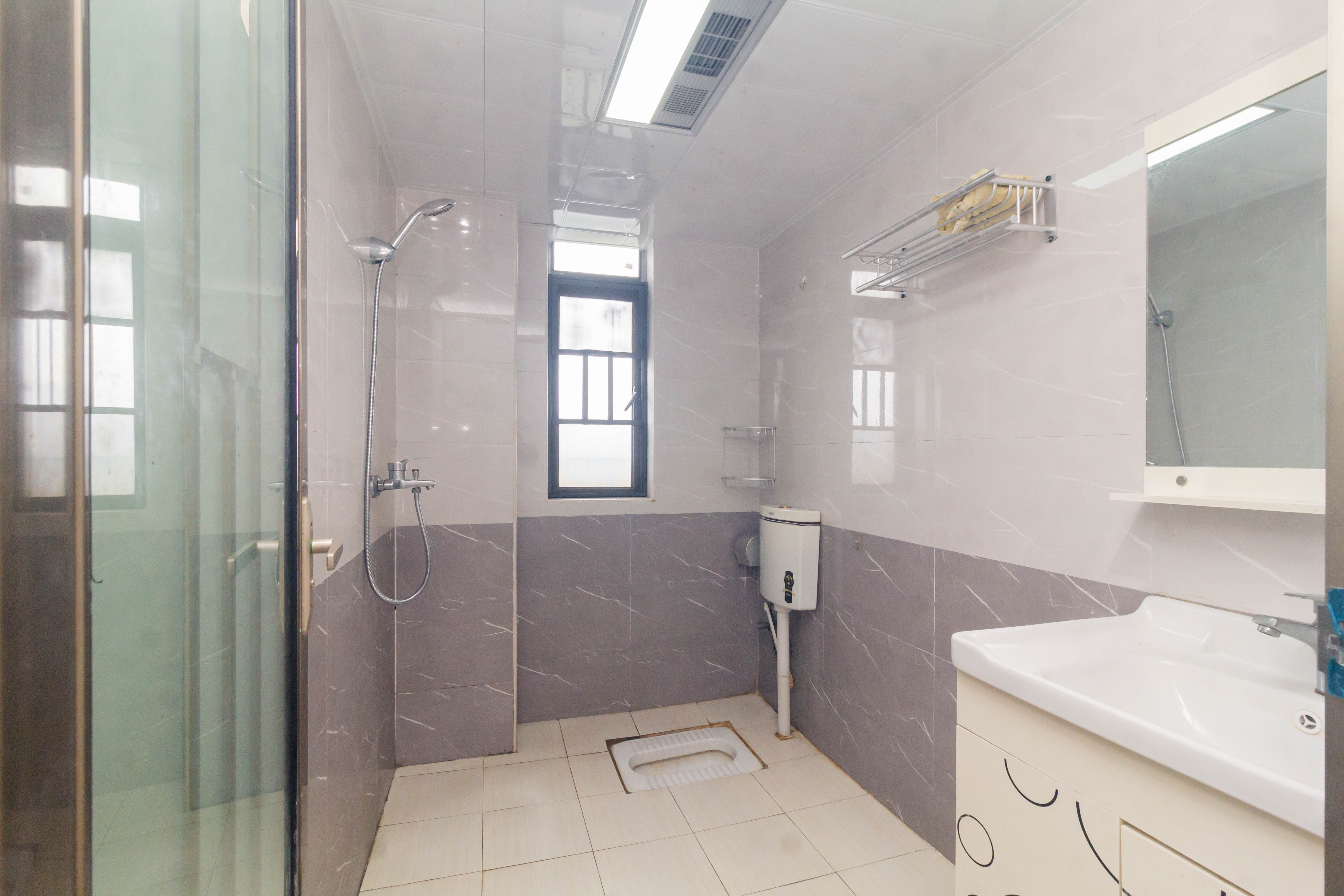 中国铁建国际城二期  3室2厅1卫    62.8万 中国铁建国际城二期  3室2厅1卫    62.8万卫生间