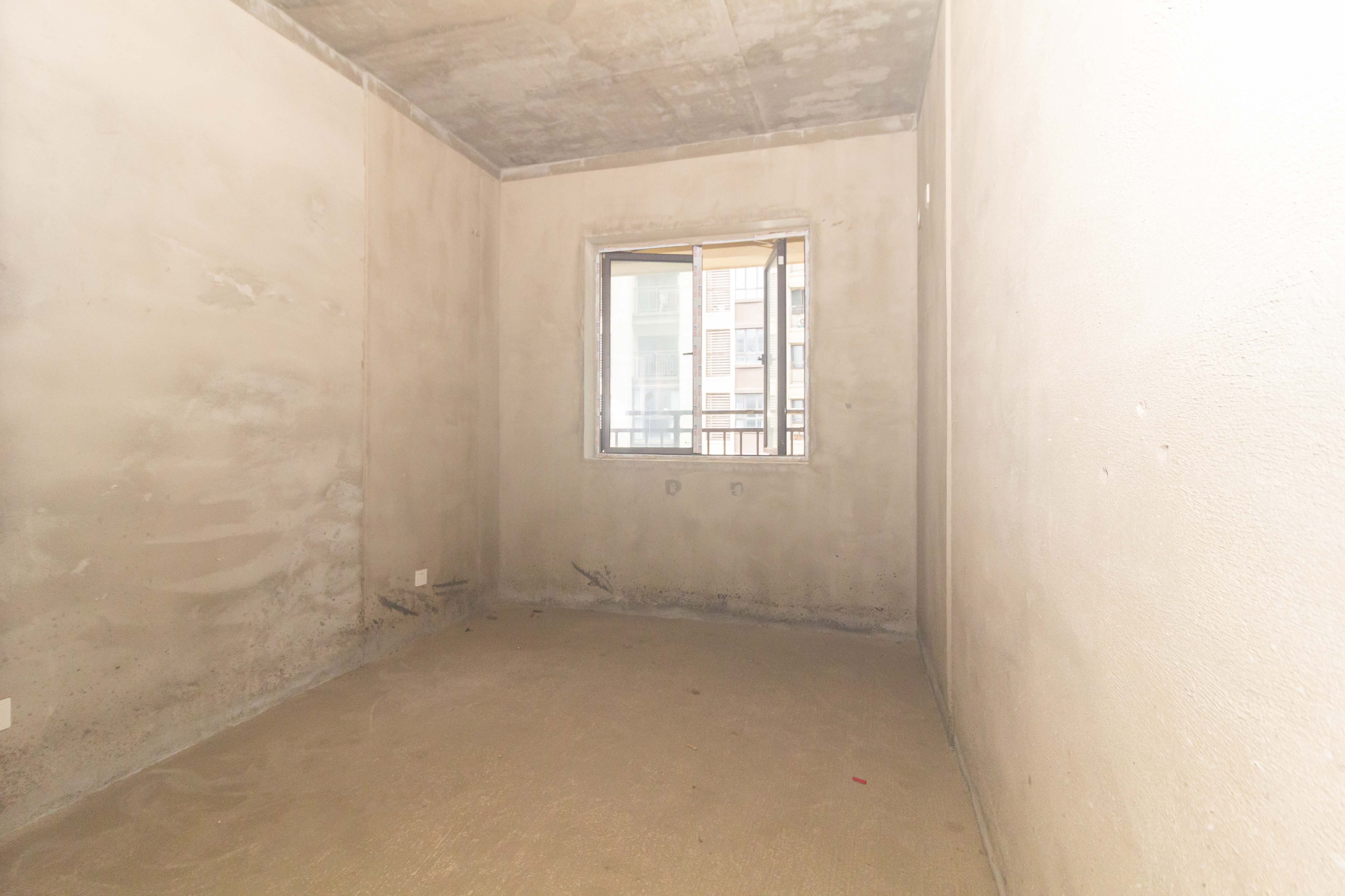 中交中央公园D3区 5室2厅4卫 365.0万 中交中央公园D3区 5室2厅4卫 365.0万卧室