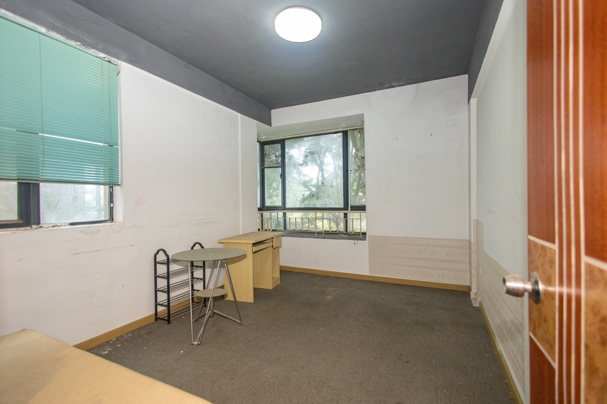 美林水郡  4室2厅1卫    150.0万 美林水郡  4室2厅1卫    150.0万卧室