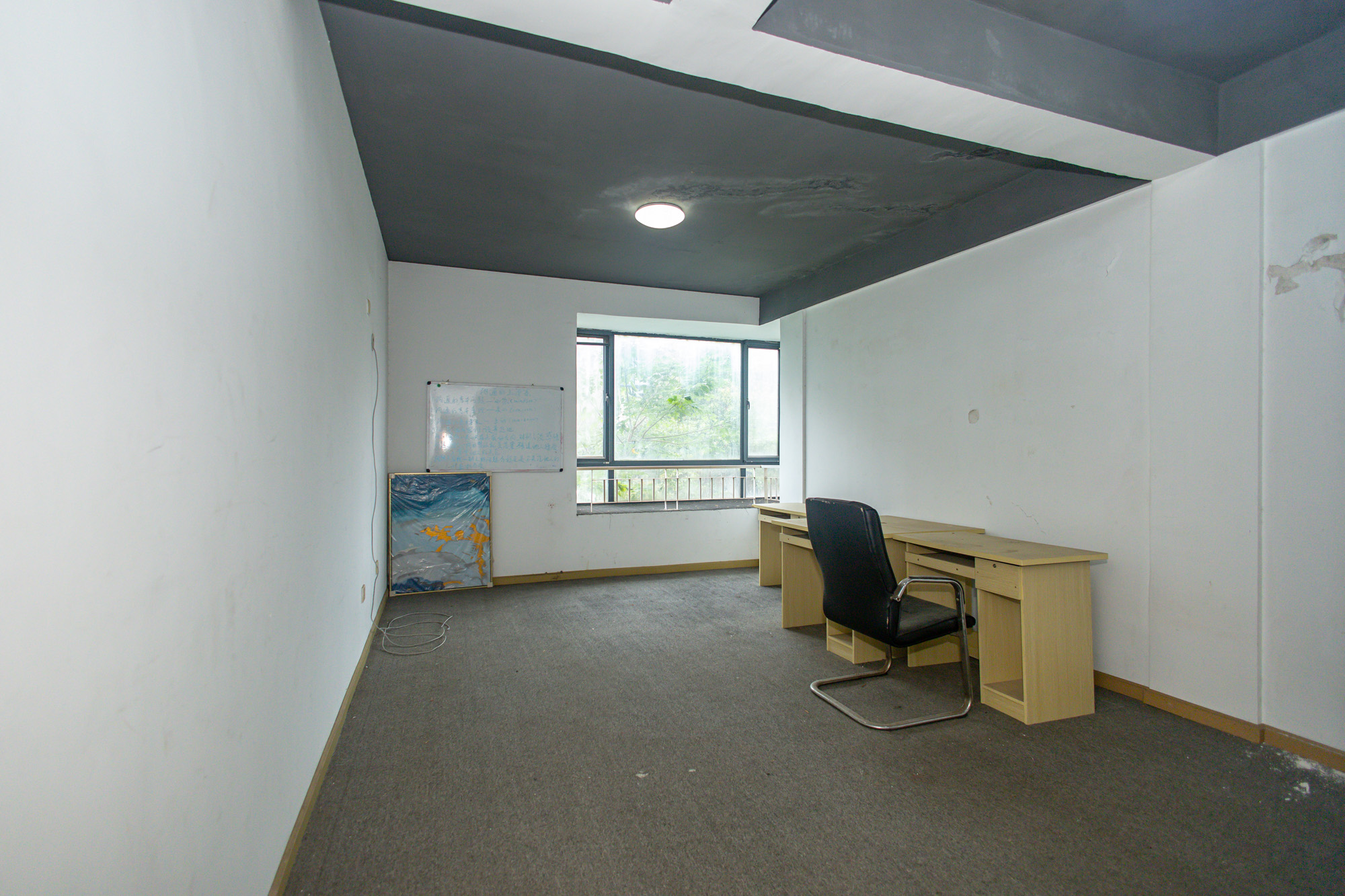 美林水郡  4室2厅1卫    150.0万 美林水郡  4室2厅1卫    150.0万卧室