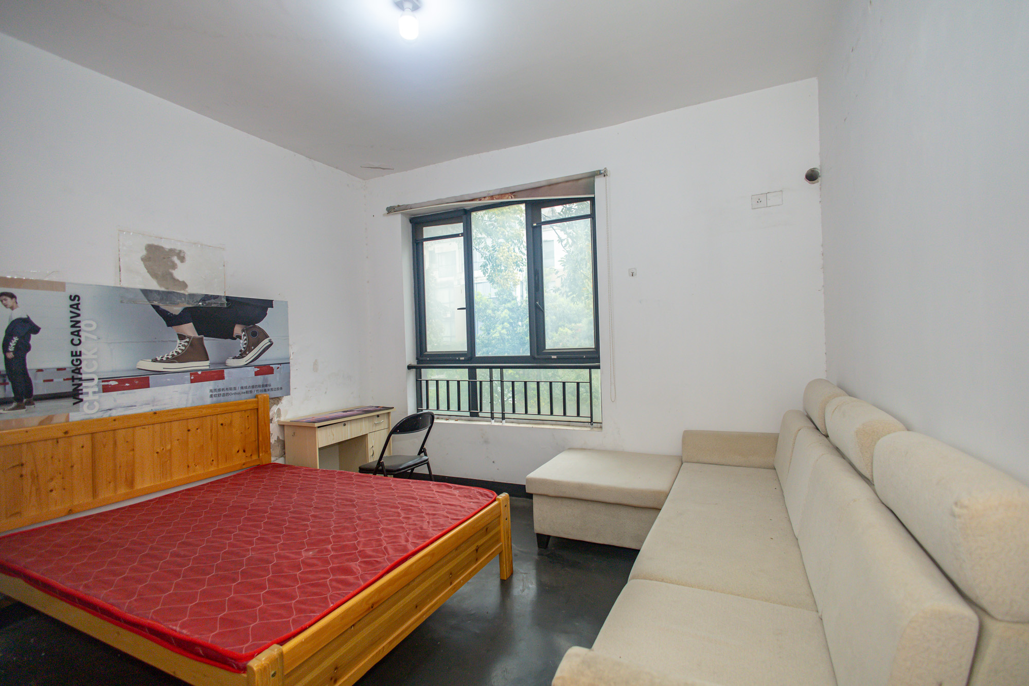 美林水郡  4室2厅2卫    120.0万 美林水郡  4室2厅2卫    120.0万卧室