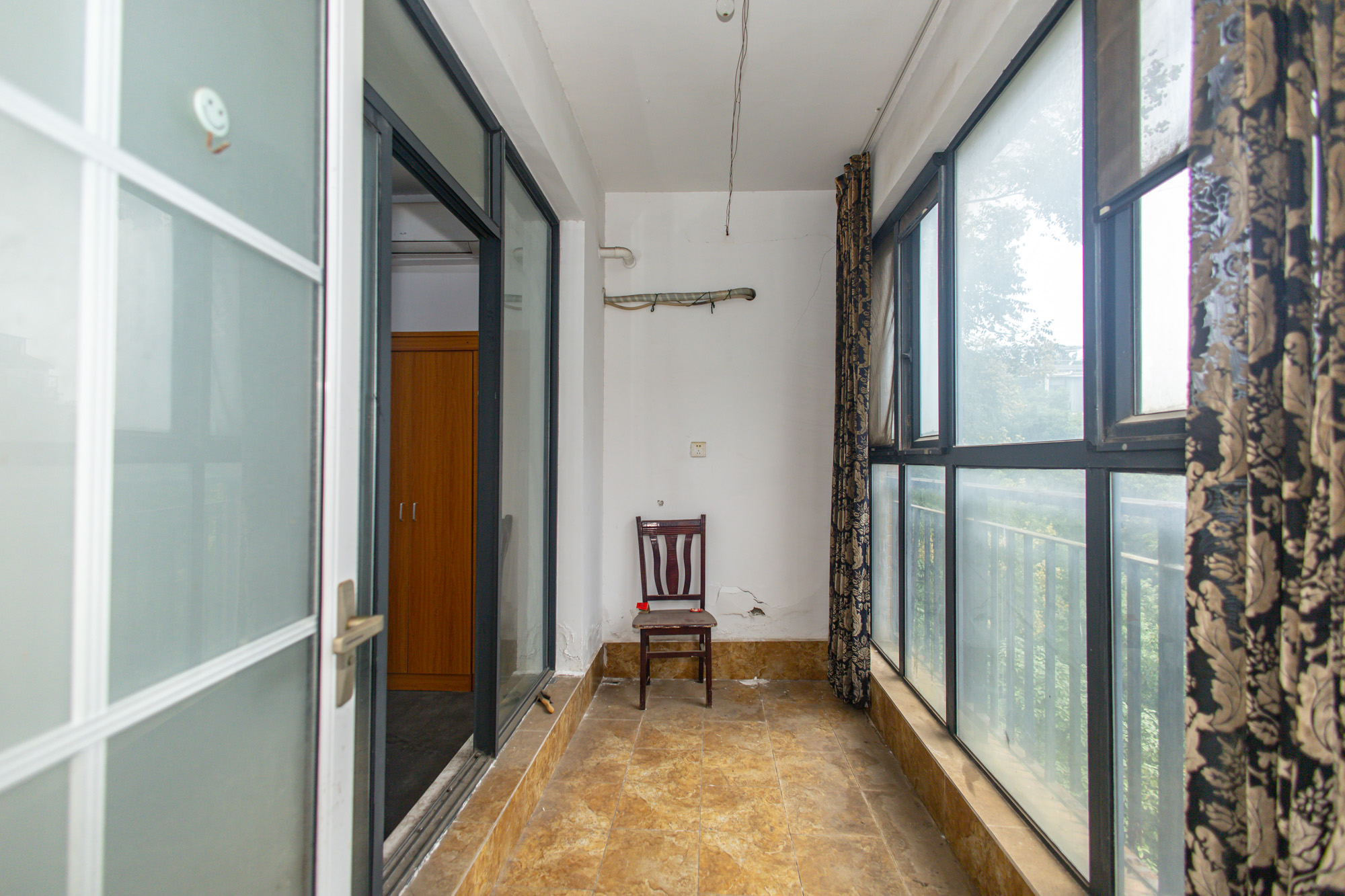 美林水郡  4室2厅2卫    120.0万 美林水郡  4室2厅2卫    120.0万阳台