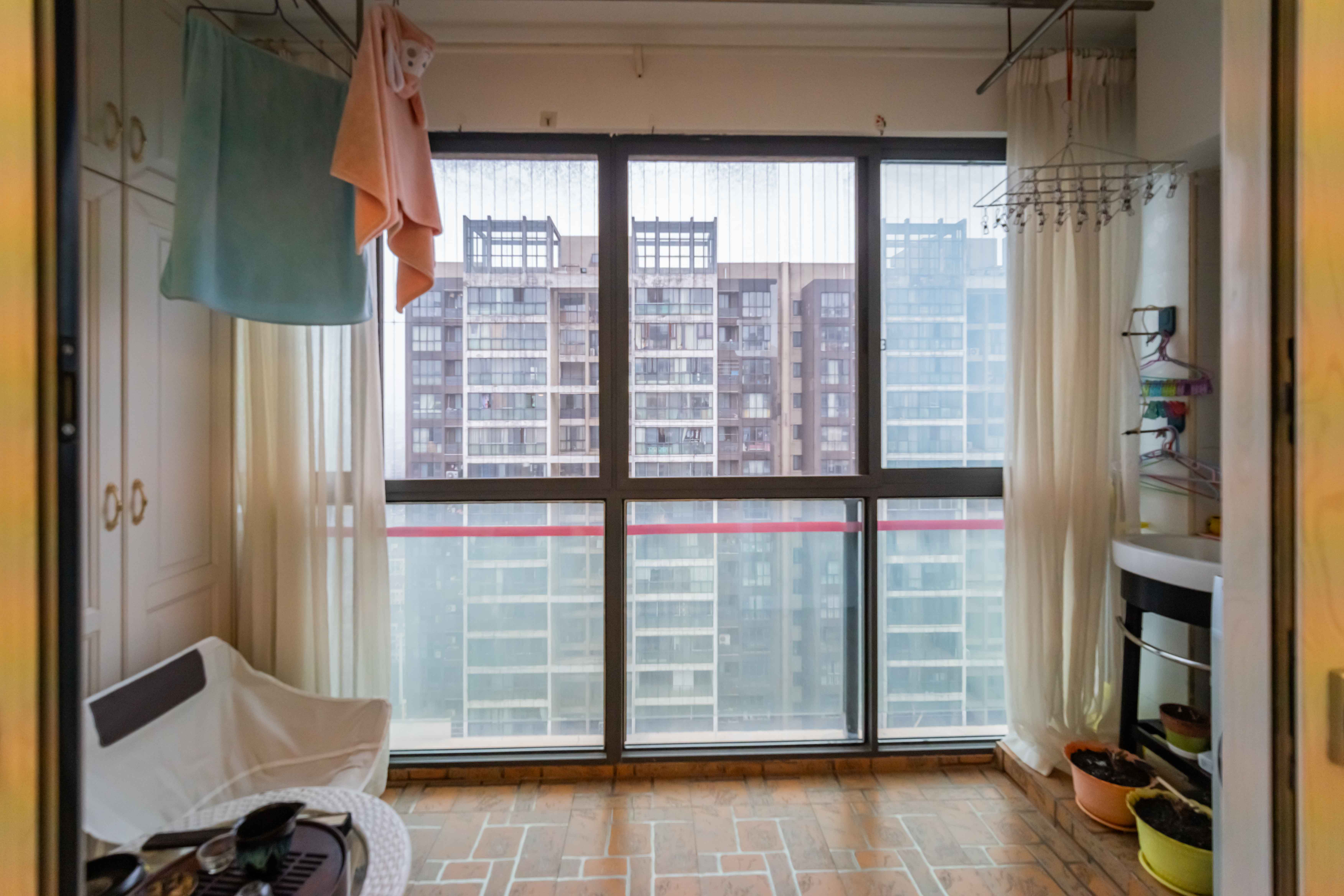 融科东南海  3室2厅1卫   160.00万其他