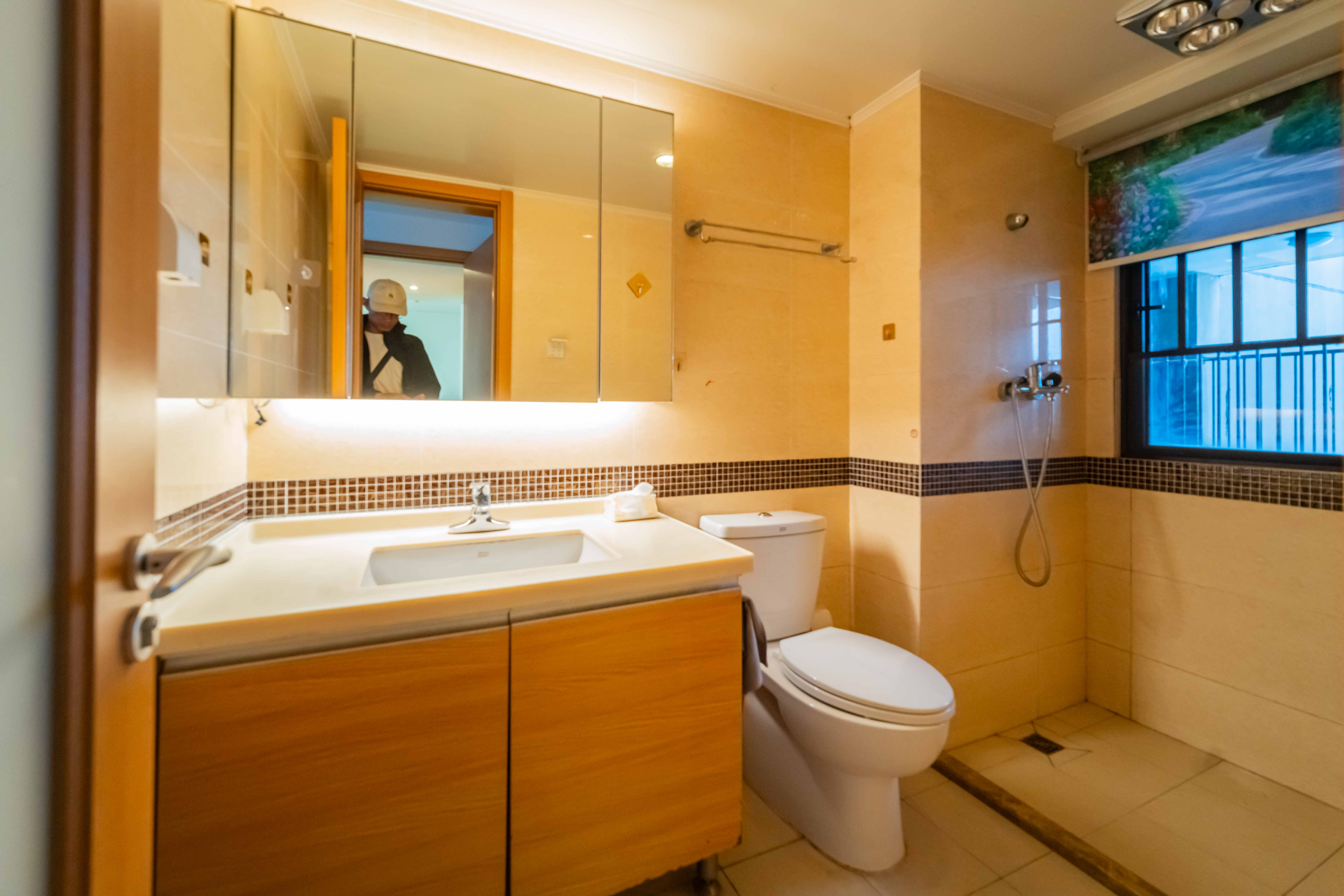 旭辉国际广场(永升商业广场) 3室2厅2卫 108.0万 旭辉国际广场(永升商业广场) 3室2厅2卫 108.0万卫生间