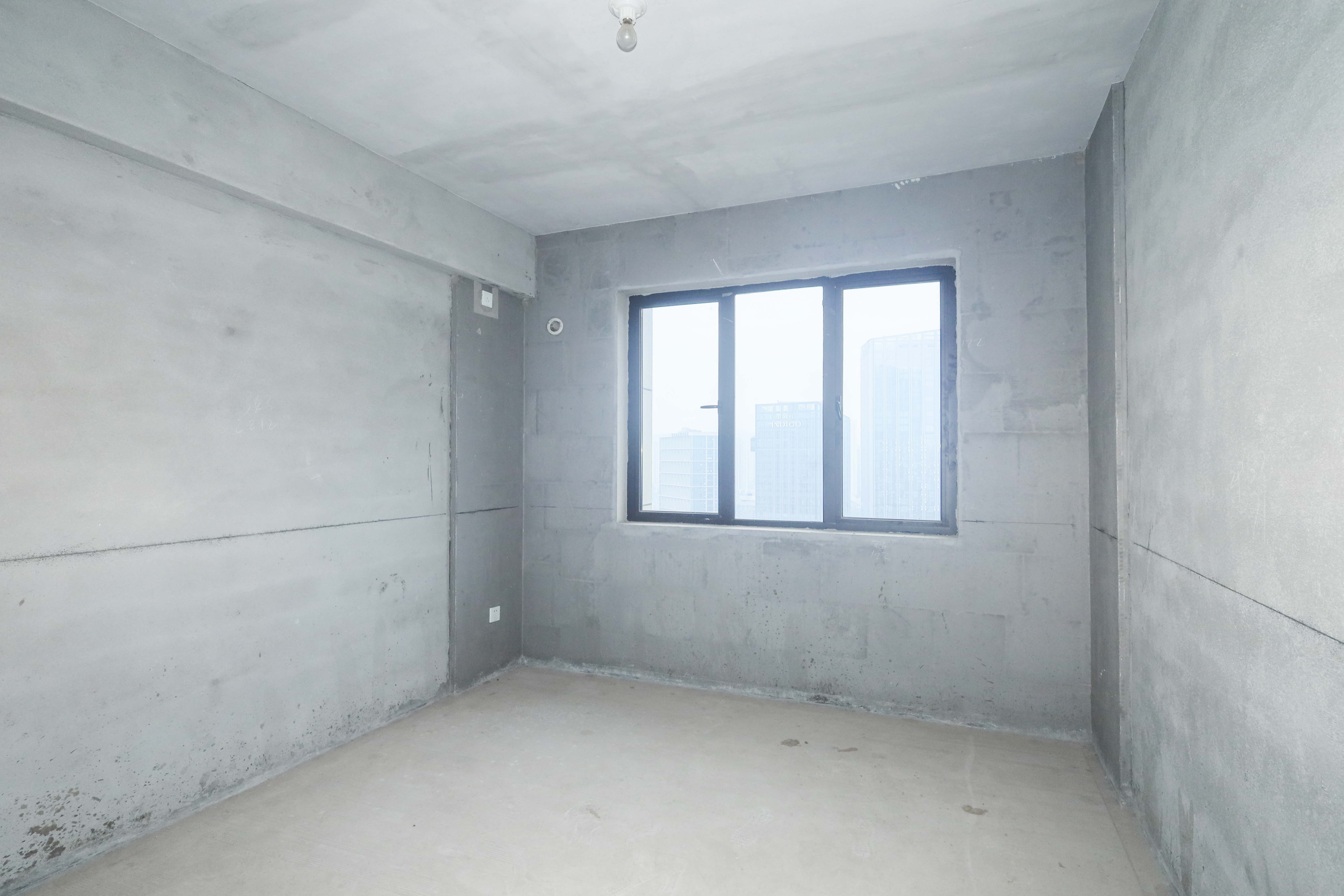 中国铁建梅溪青秀二期  3室2厅2卫   165.00万卧室