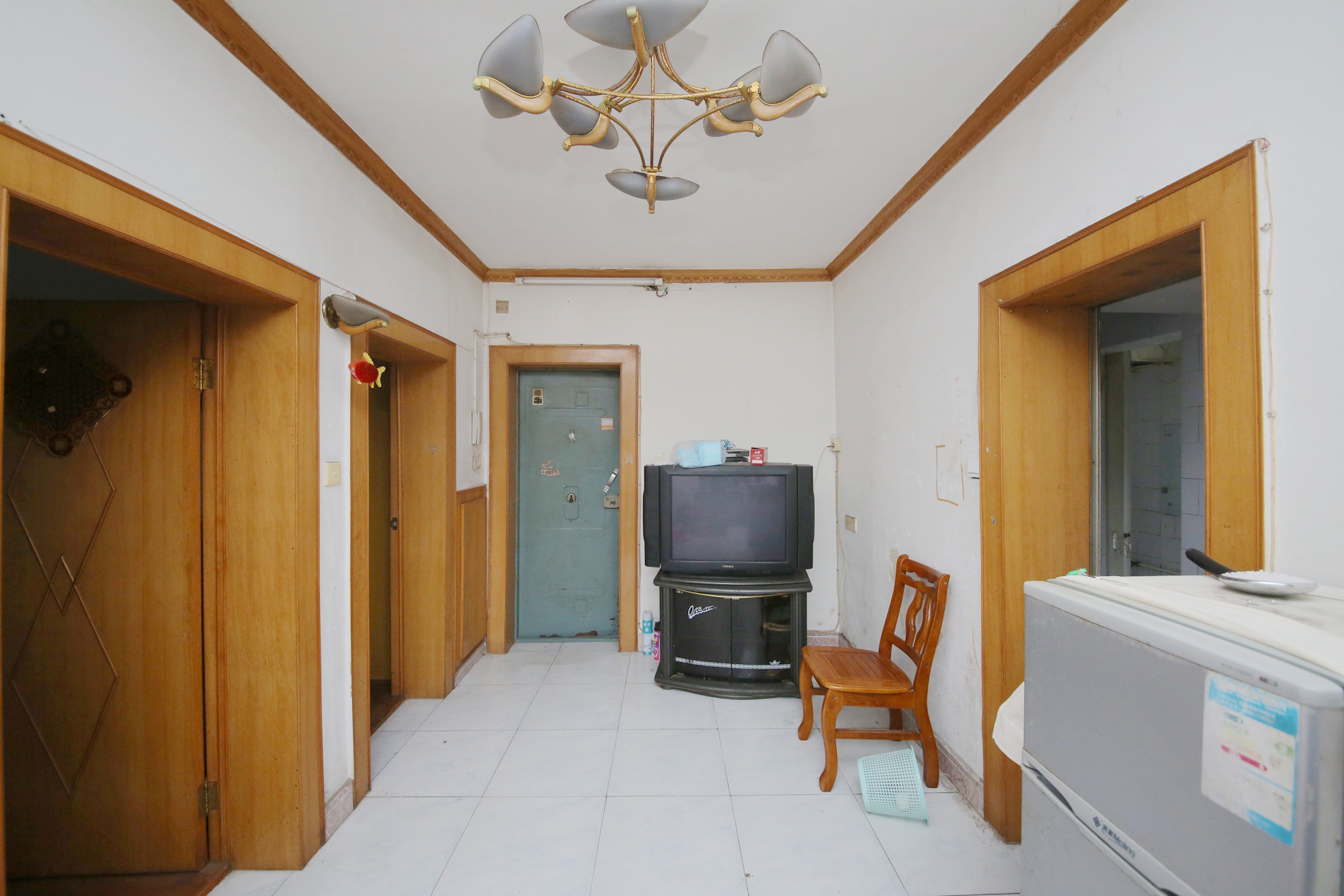 燕山街社区  2室1厅1卫   40.00万客厅