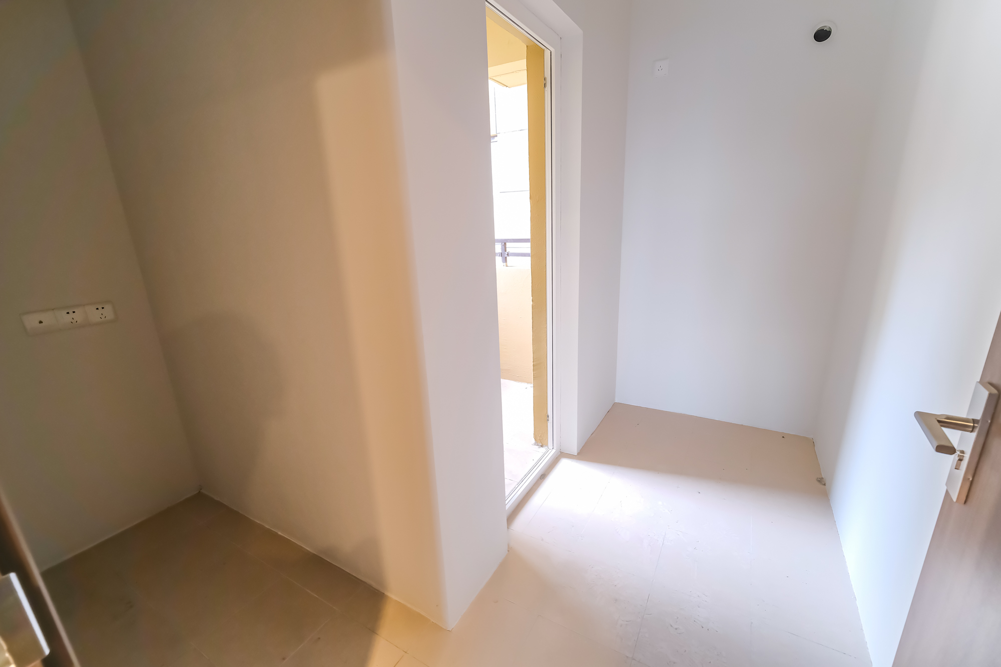 保利香槟国际  3室2厅2卫    81.9万 保利香槟国际  3室2厅2卫    81.9万卧室