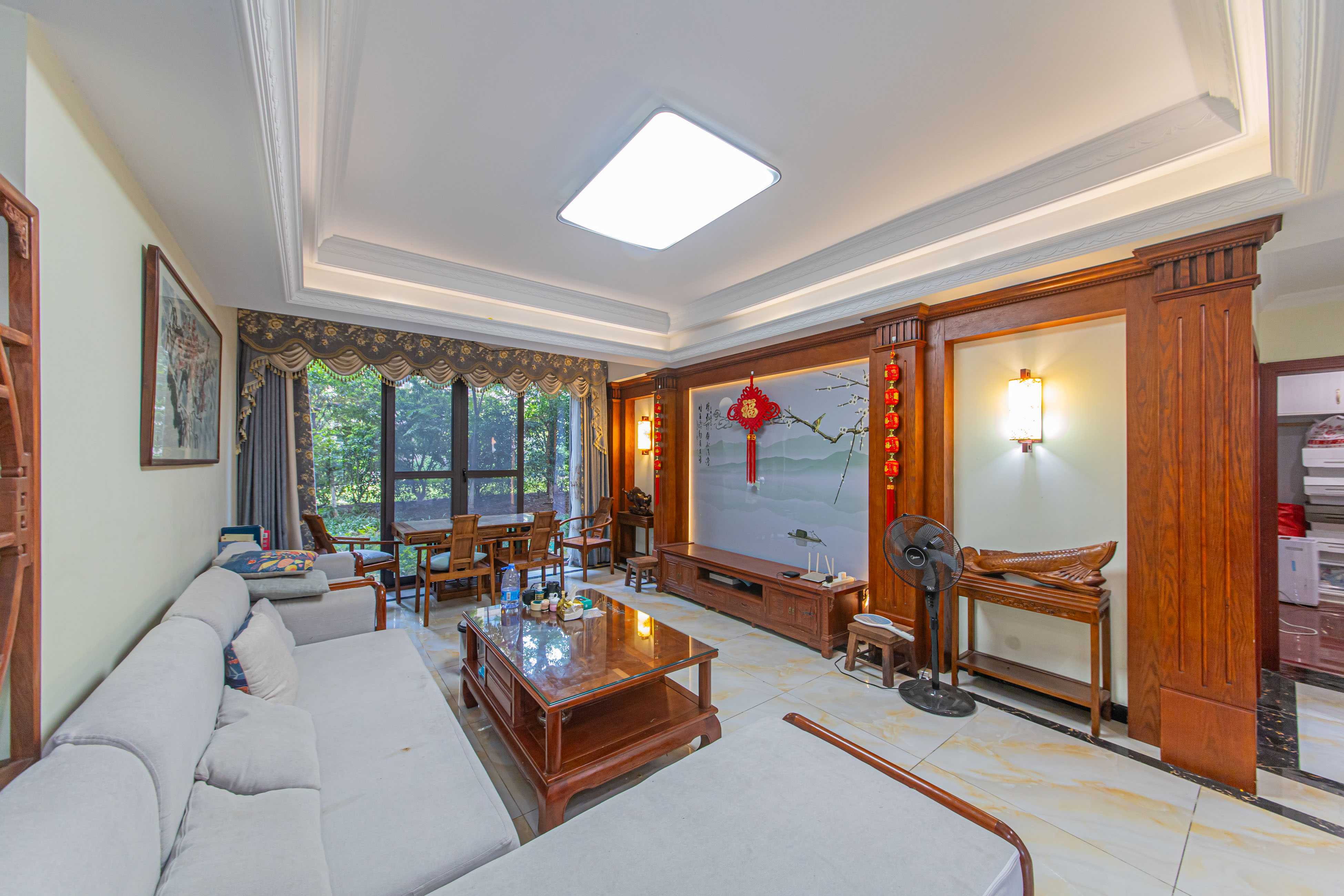 鑫远悦城(鑫远悦时代) 4室2厅2卫 127.0万 鑫远悦城(鑫远悦时代) 4室2厅2卫 127.0万客厅