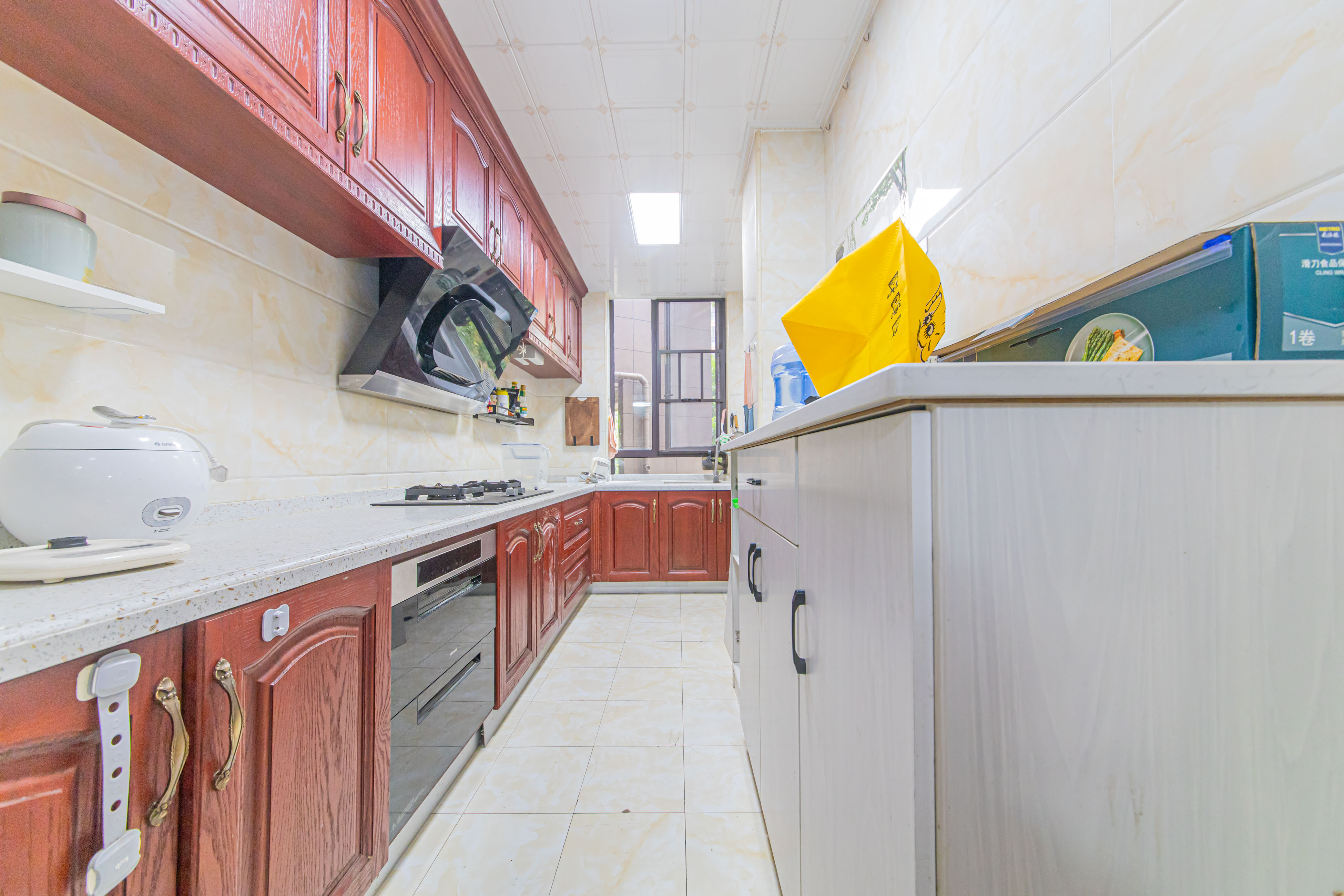 鑫远悦城(鑫远悦时代) 4室2厅2卫 127.0万 鑫远悦城(鑫远悦时代) 4室2厅2卫 127.0万厨房