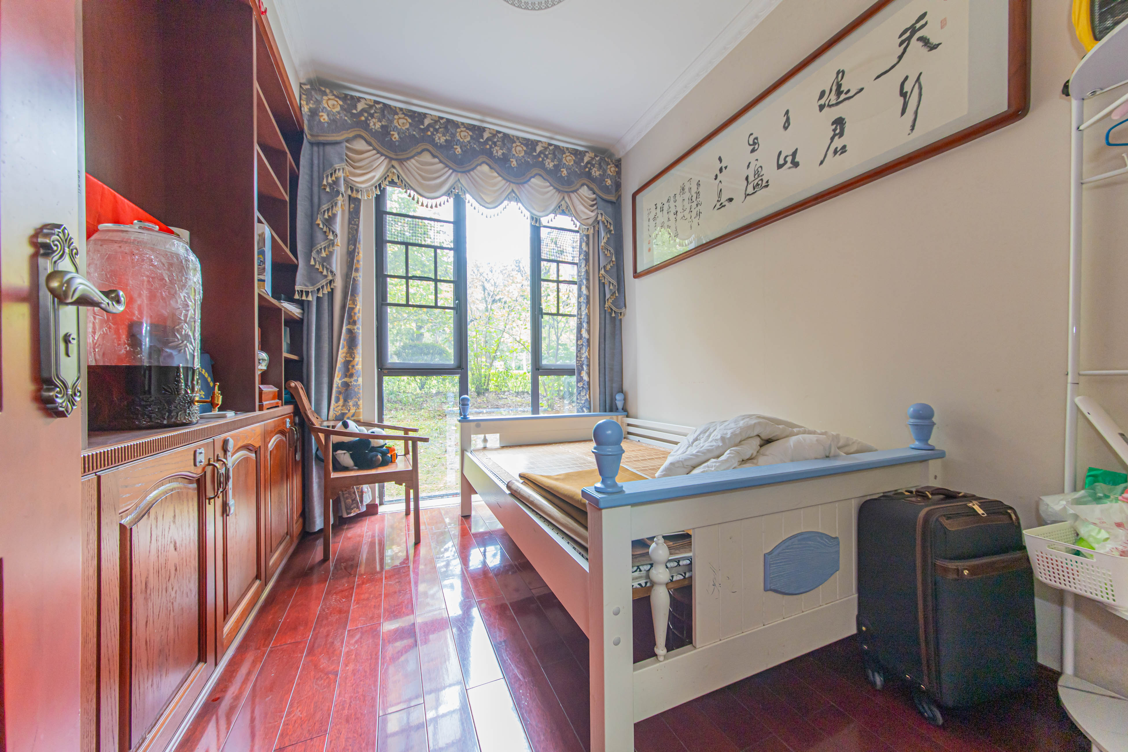 鑫远悦城(鑫远悦时代) 4室2厅2卫 127.0万 鑫远悦城(鑫远悦时代) 4室2厅2卫 127.0万卧室