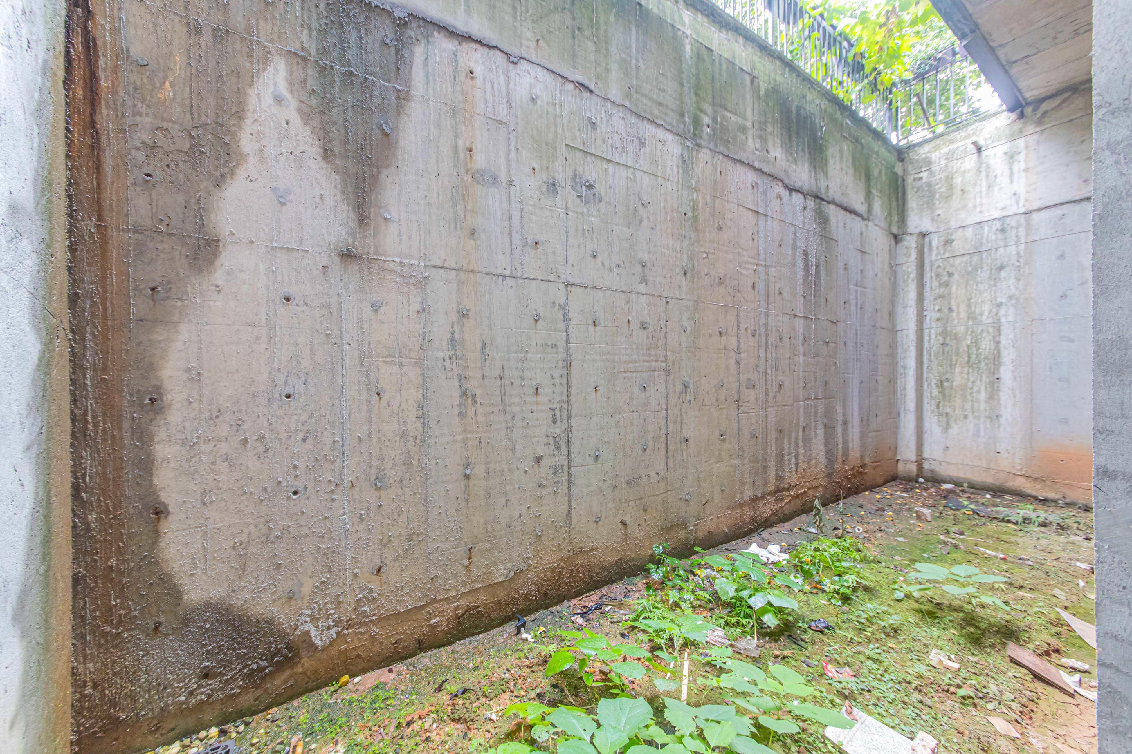 九峰拾號院  4室2厅2卫    210.0万其他